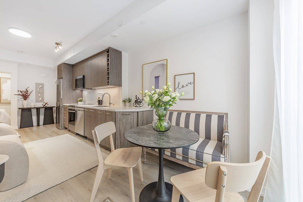 Toronto C14, ON M2N 0L3,266 Finch AVE E #15
