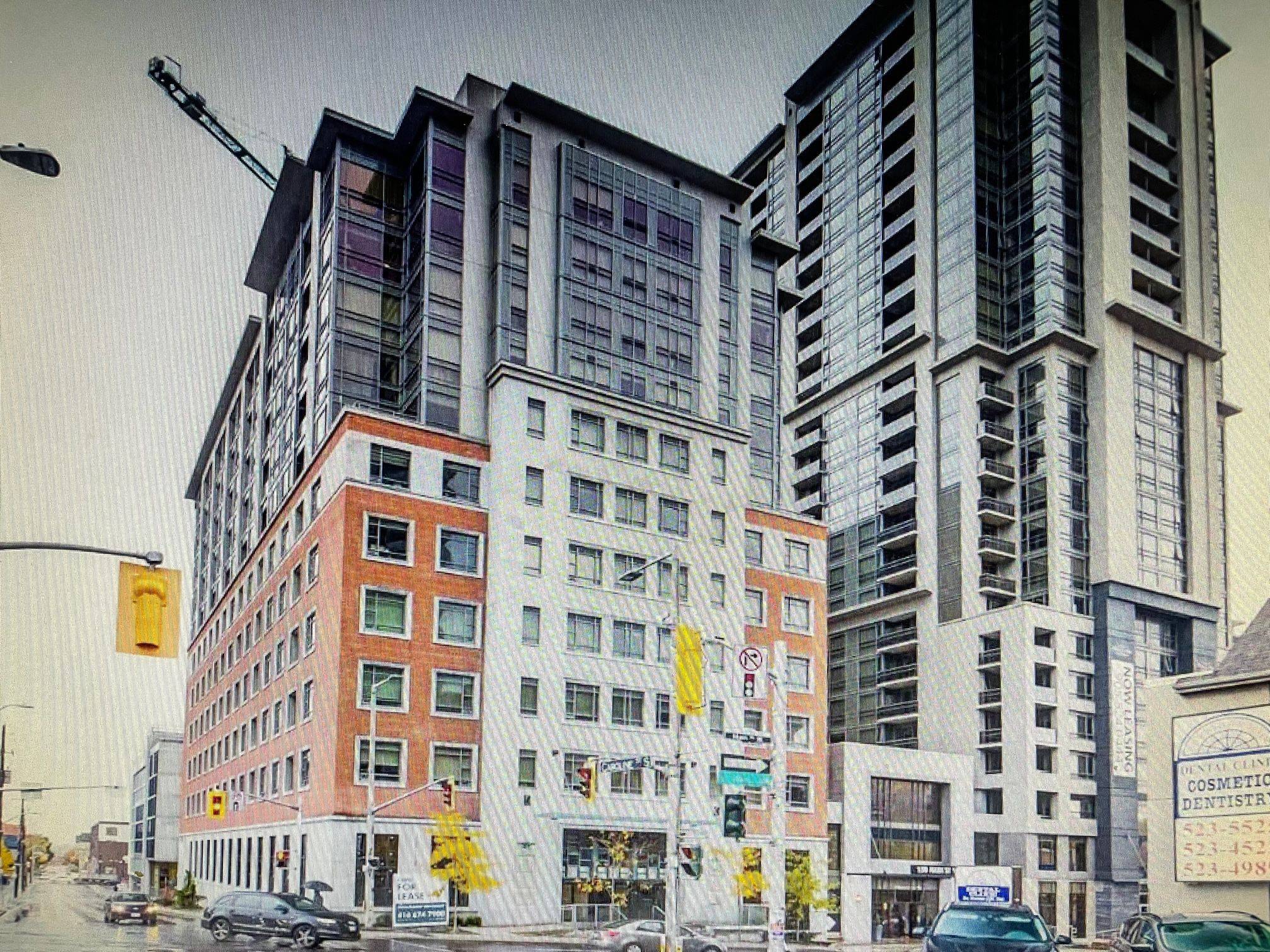 Hamilton, ON L8P 1H8,150 Main ST W #408
