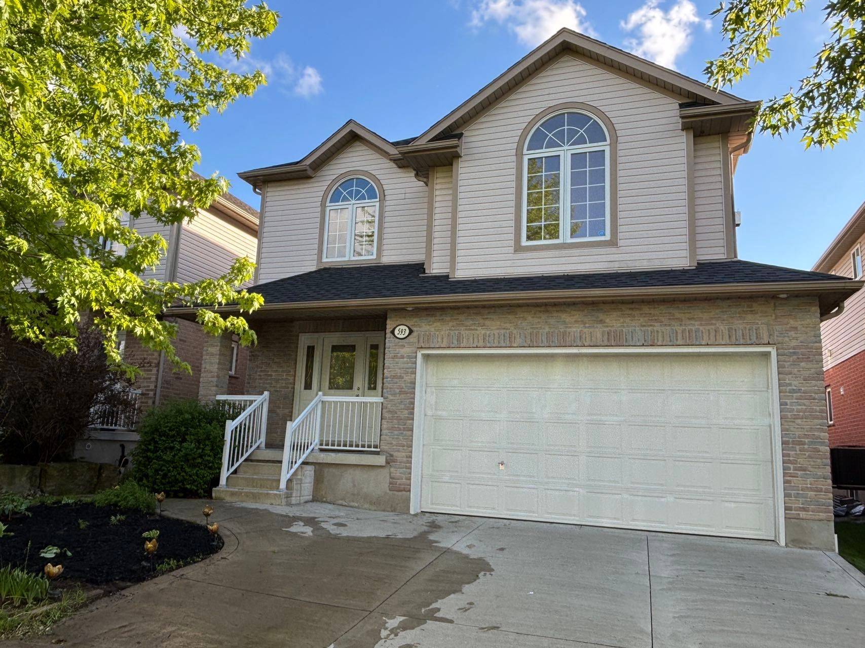 Waterloo, ON N2V 2Y1,593 Woolgrass AVE