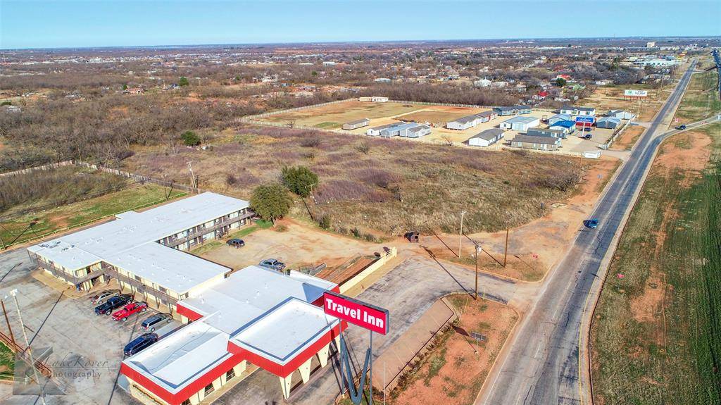 Abilene, TX 79603,2166 W Overland Trail