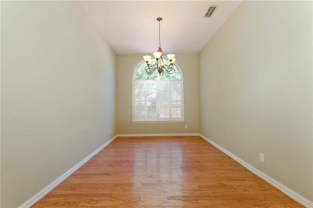 Irving, TX 75063,2009 Mulberry Way