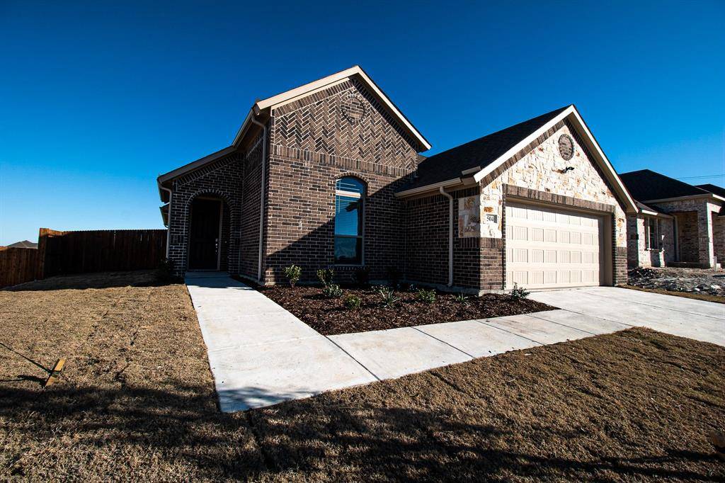 Justin, TX 76247,504 Lakeway Lane