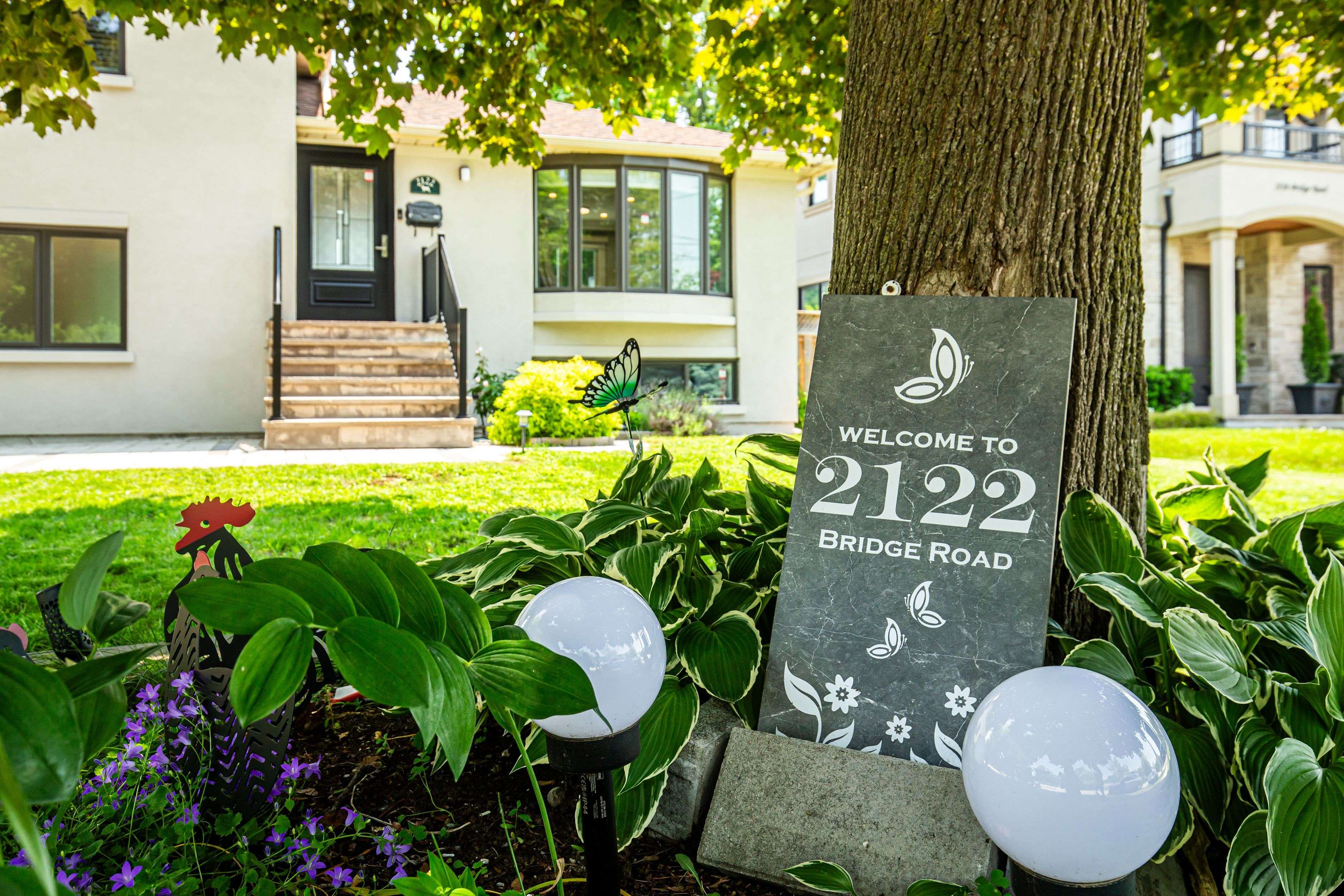 Oakville, ON L6L 2G1,2122 Bridge RD