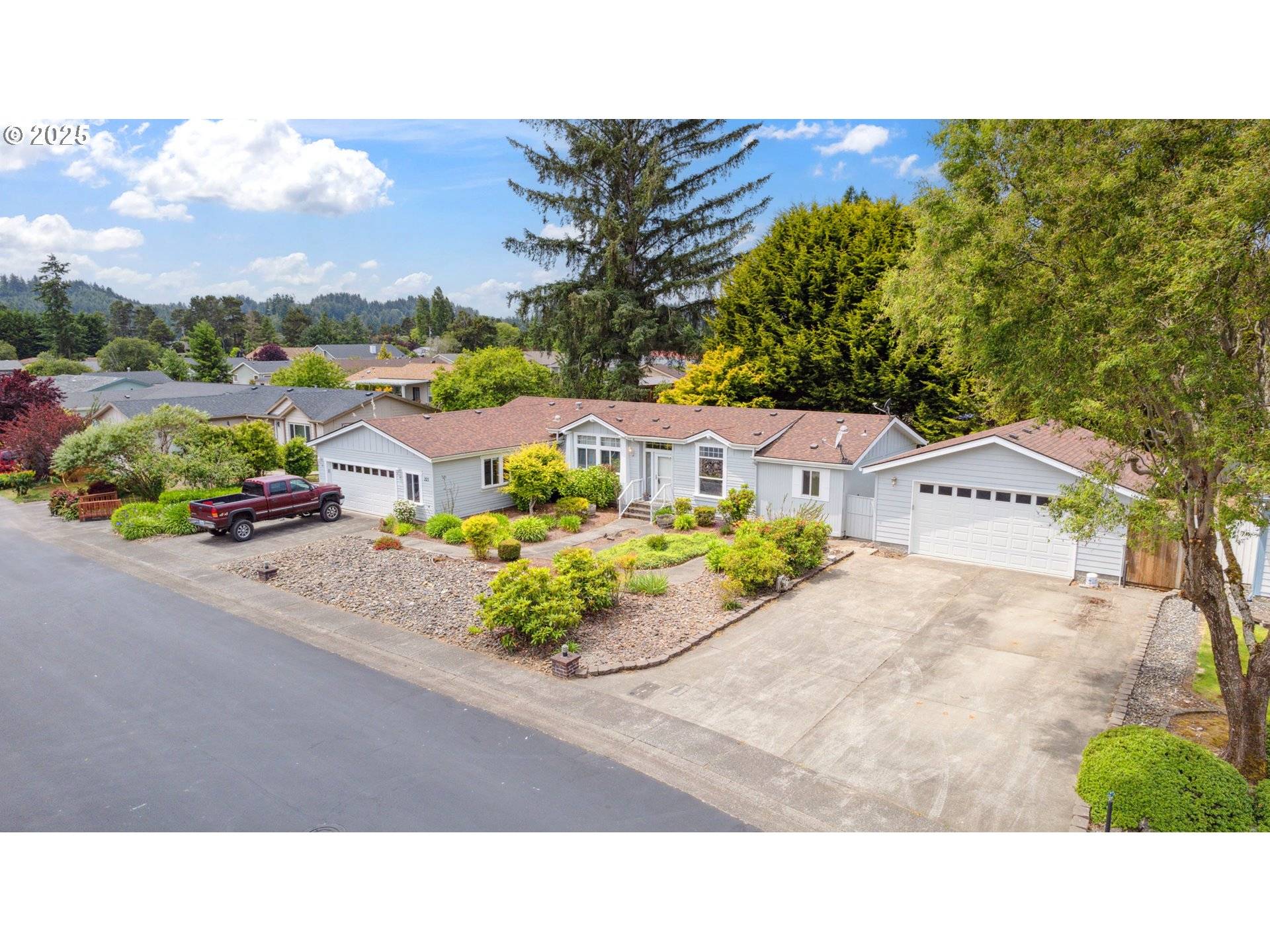 Lakeside, OR 97449,221 Lakeland DR