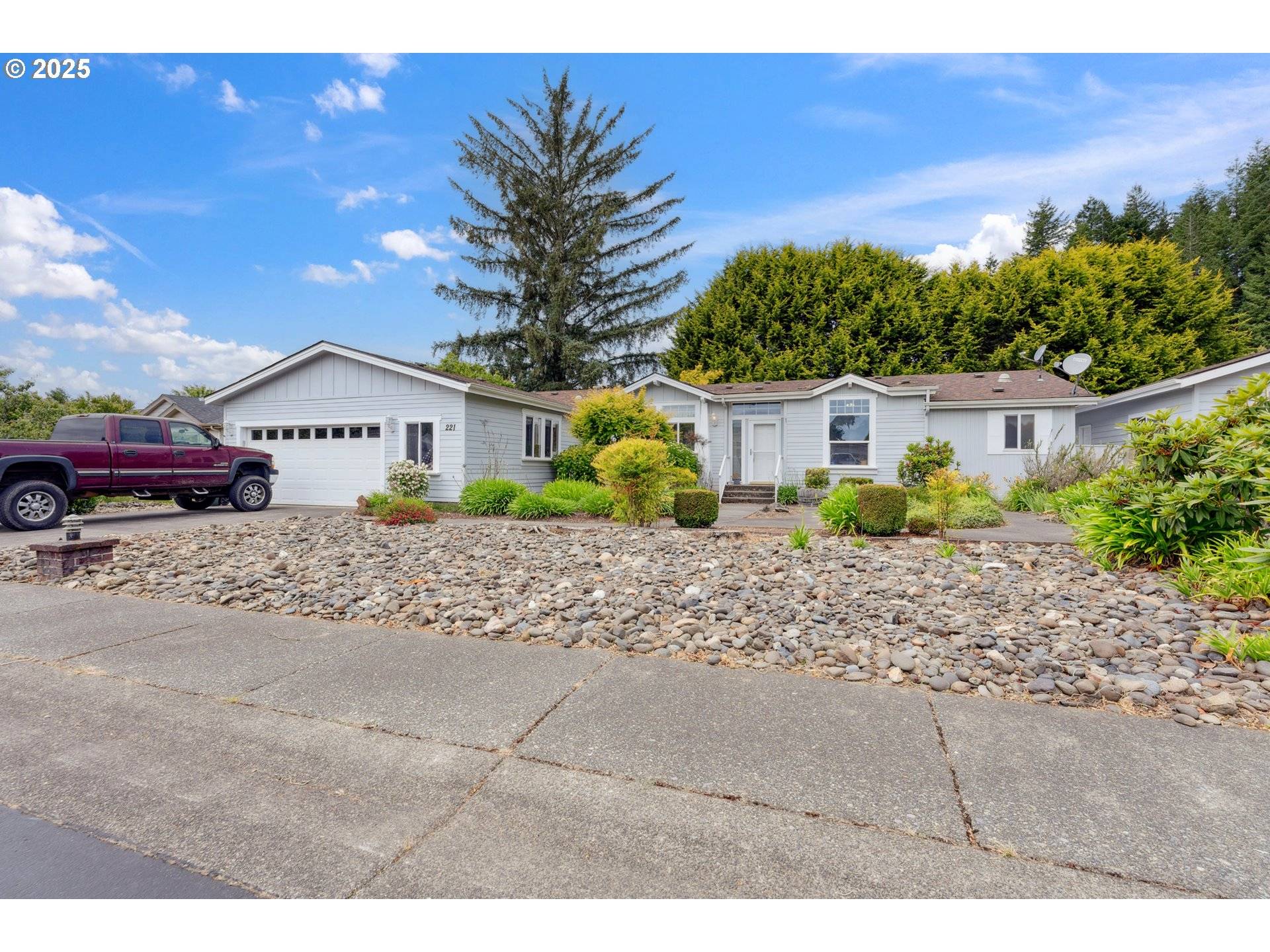 Lakeside, OR 97449,221 Lakeland DR