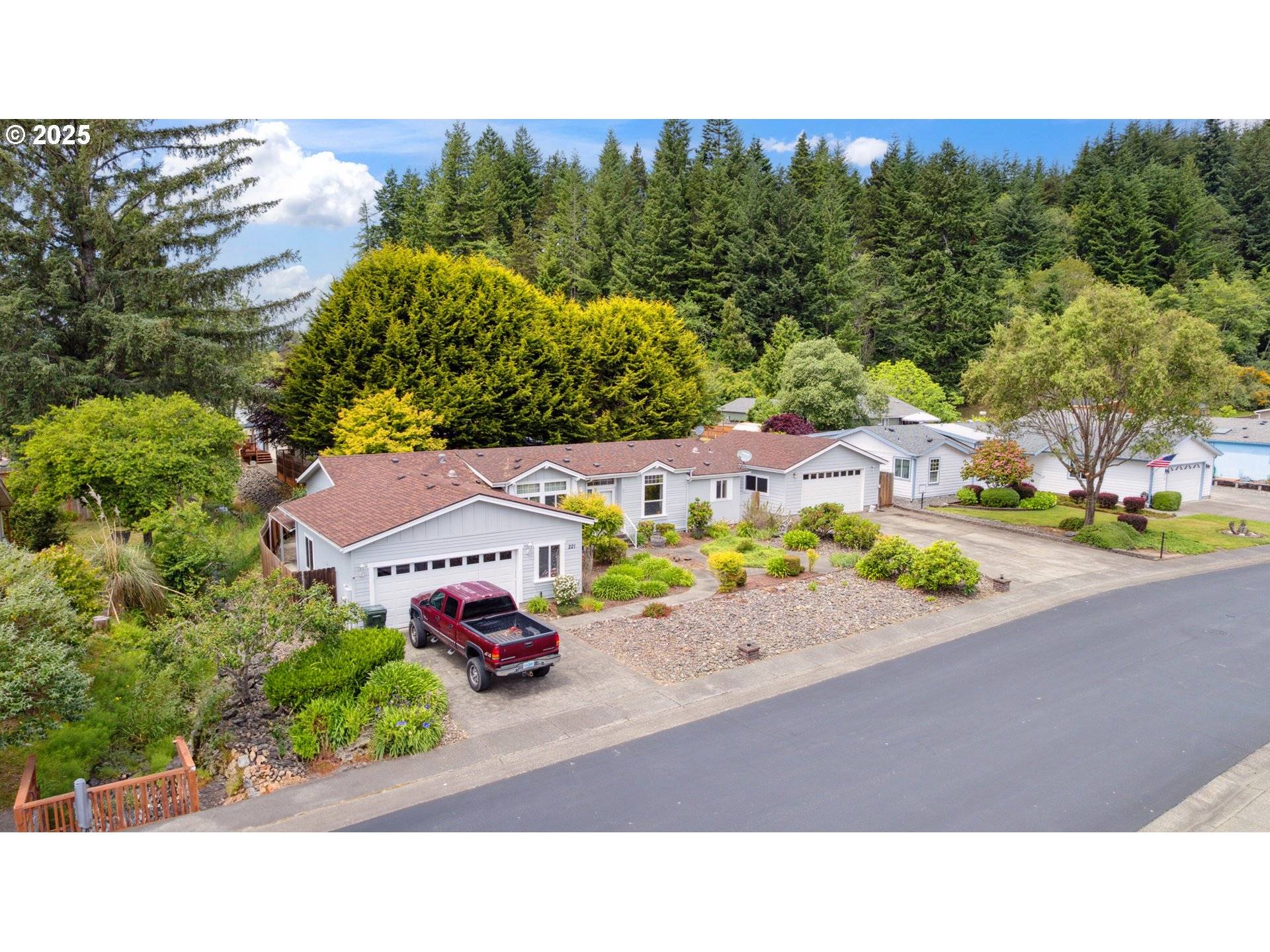 Lakeside, OR 97449,221 Lakeland DR