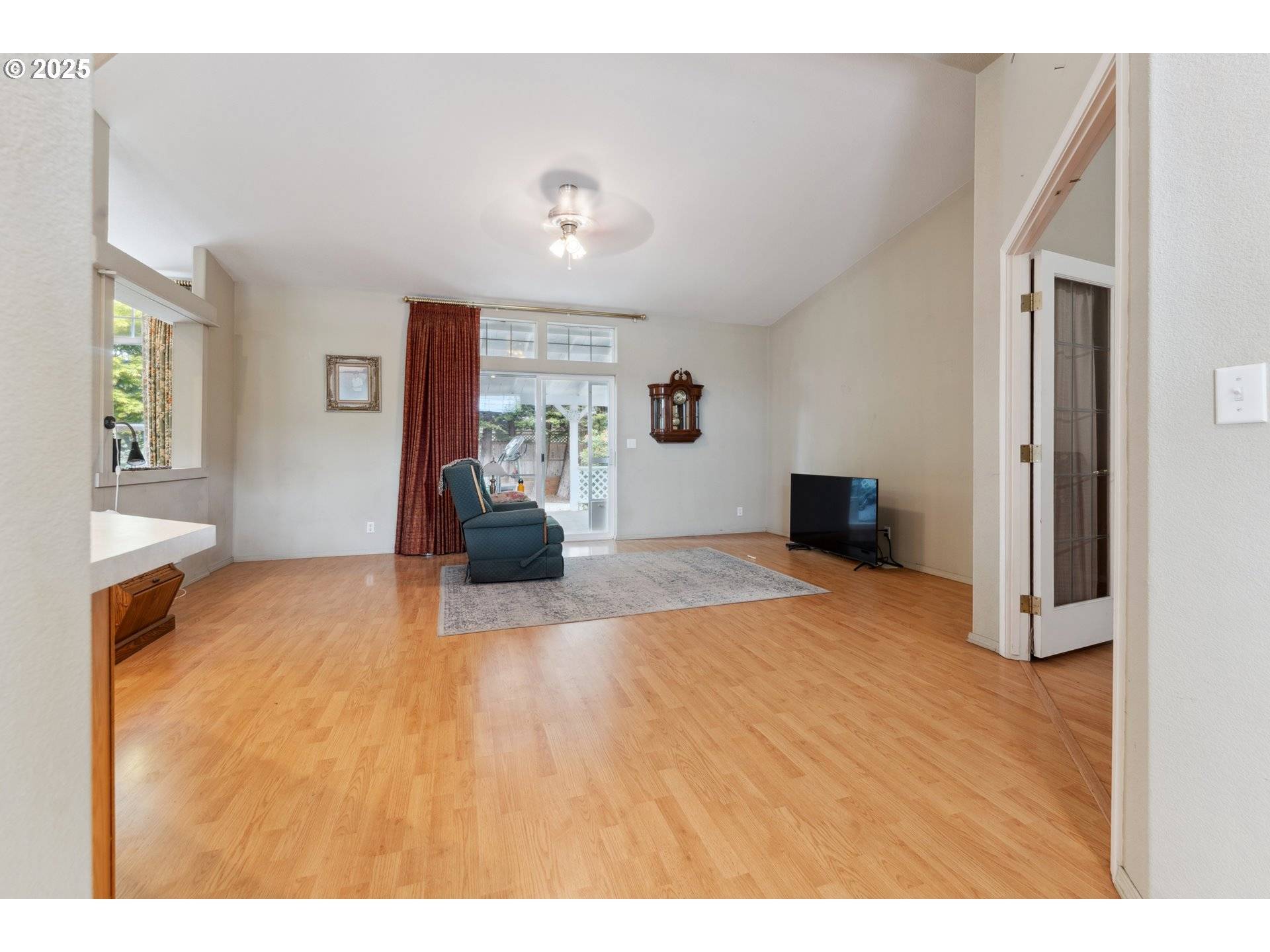 Lakeside, OR 97449,221 Lakeland DR