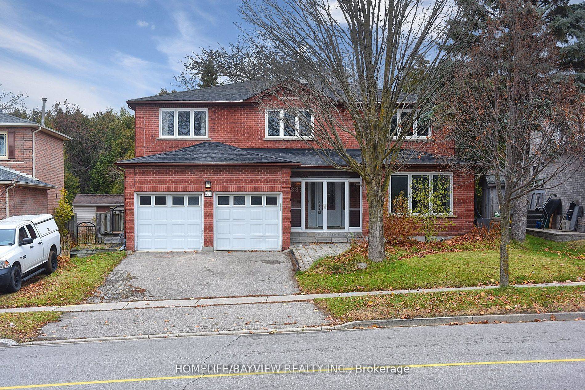 Newmarket, ON L3Y 7G9,883 Leslie Valley DR