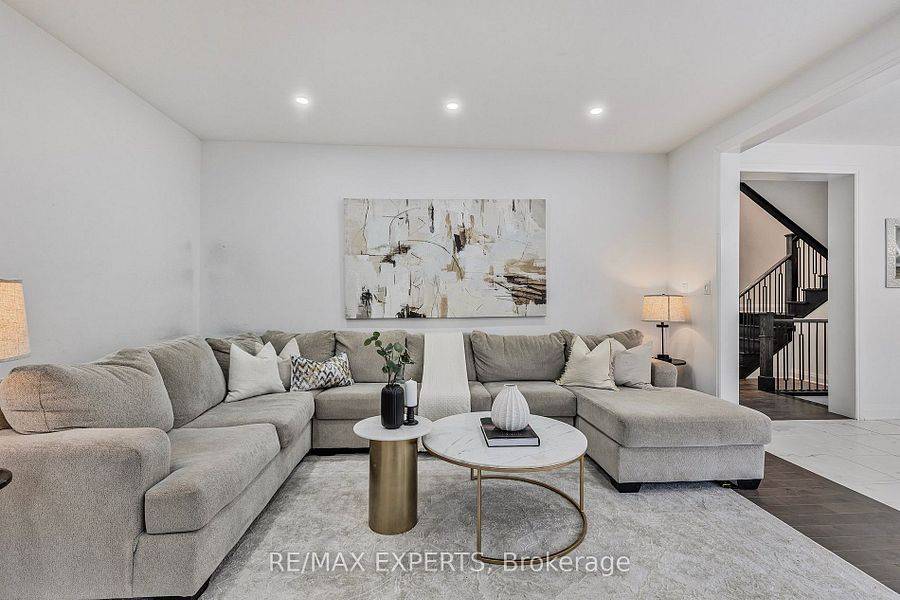 Milton, ON L9E 1X1,1411 Lobelia CRES