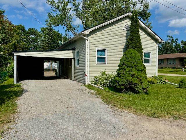 Kawartha Lakes, ON K0M 2J0,11 Church ST