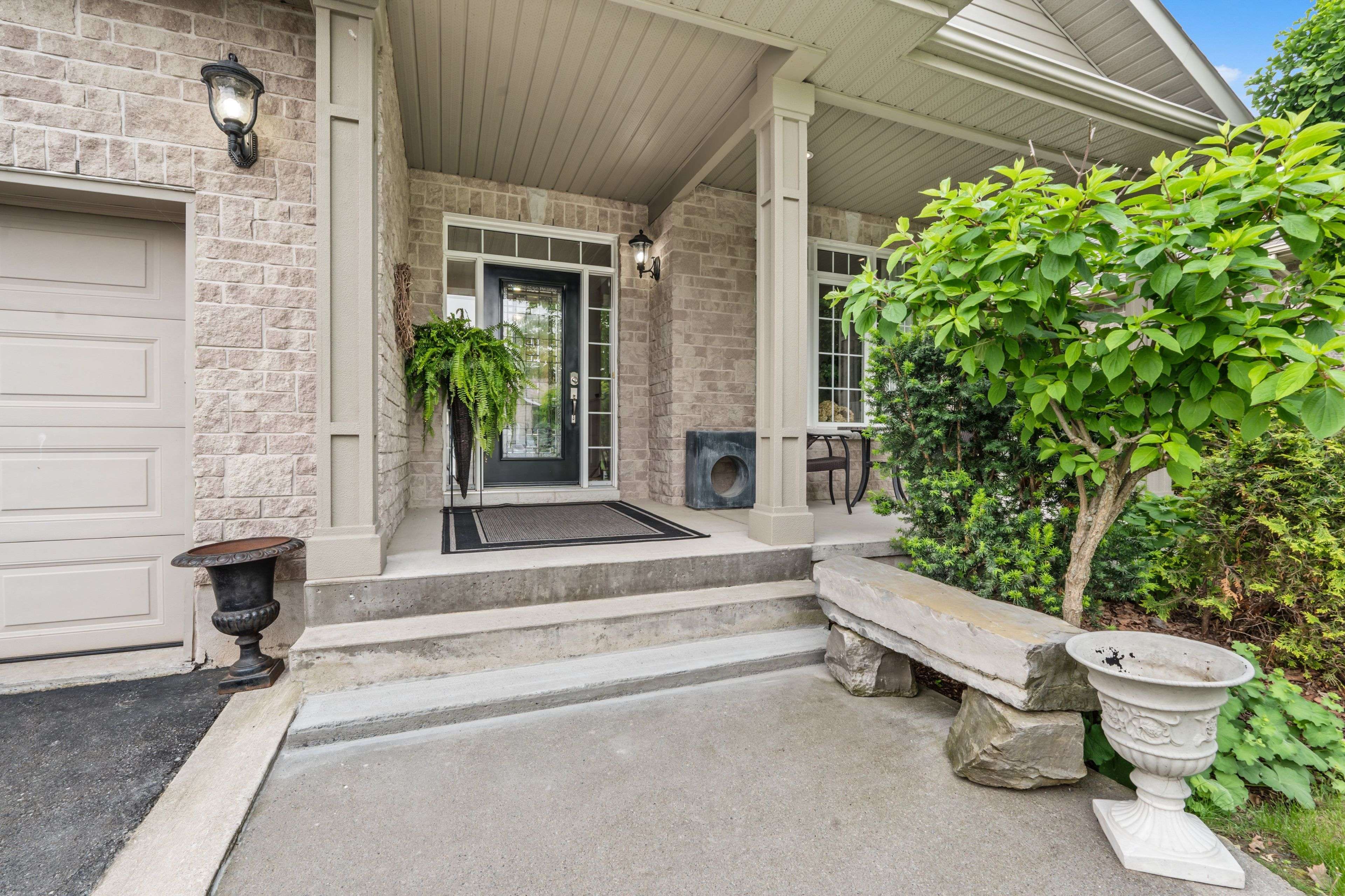 Kingston, ON K7K 7L4,263 HONEYWOOD AVE