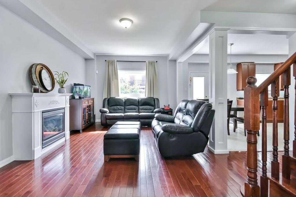 Barrie, ON L4M 0B6,27 Orleans AVE