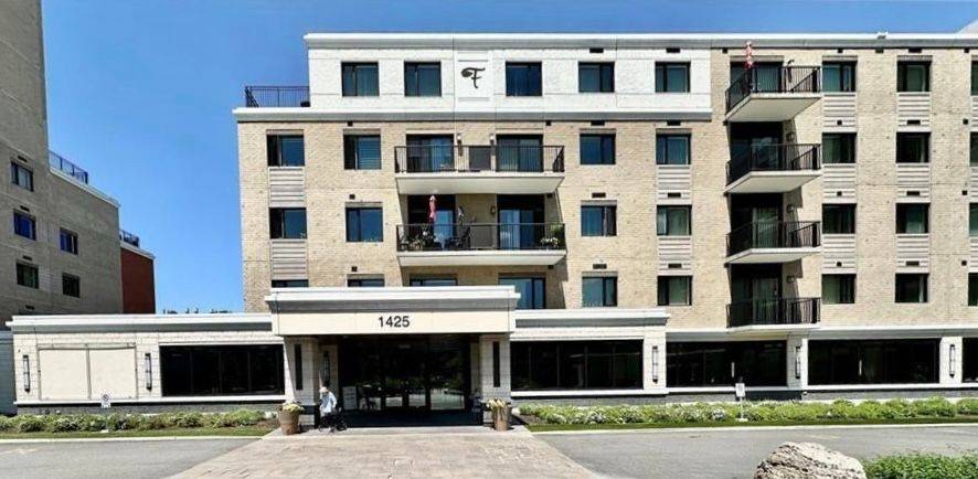 Overbrook - Castleheights And Area, ON K1K 3W6,1425 Vanier Pkwy #102