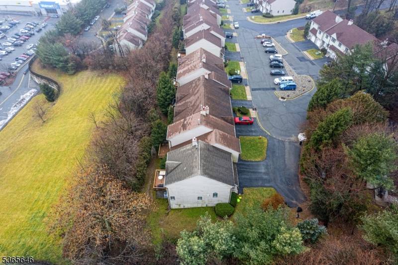 Boonton Town, NJ 07005,22 Deer Hill Ct