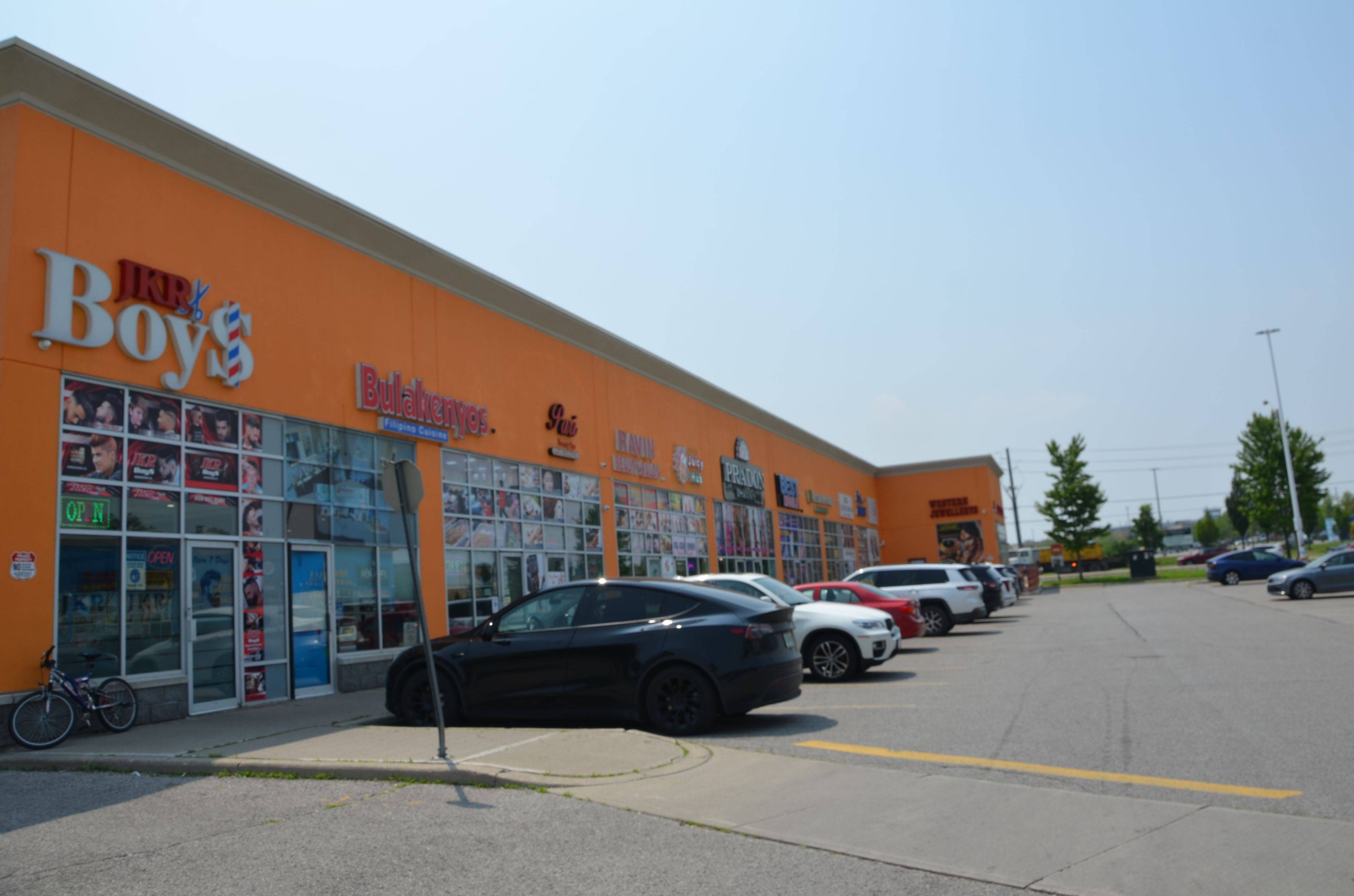 Toronto E11, ON M1X 1S8,3331 Markham RD #120