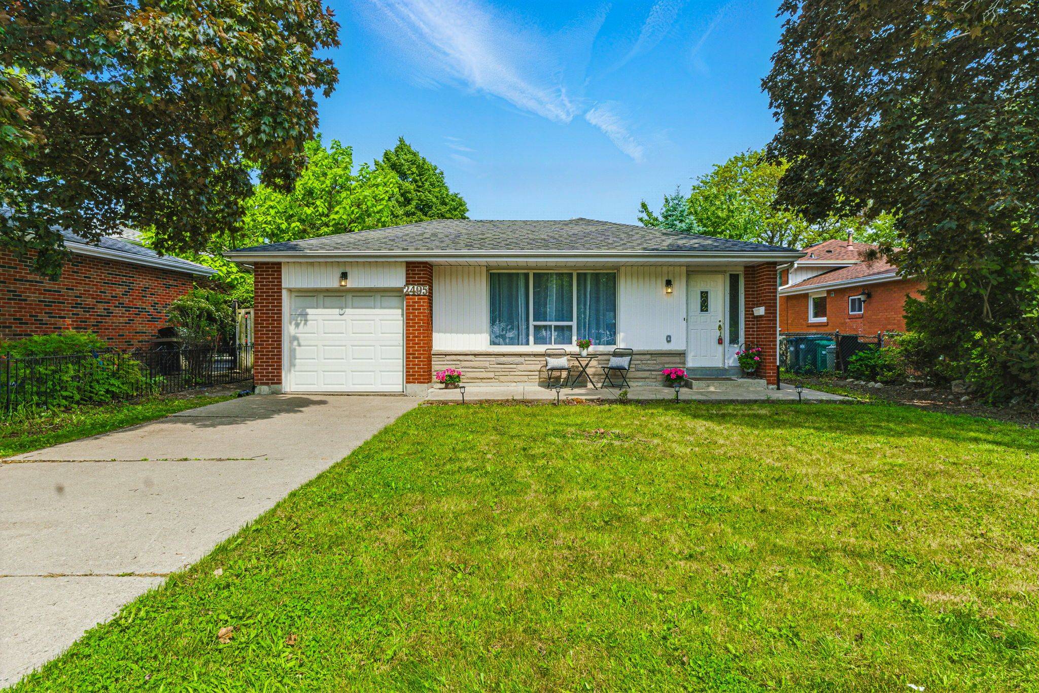 Mississauga, ON L5J 1L7,2495 Bromsgrove RD