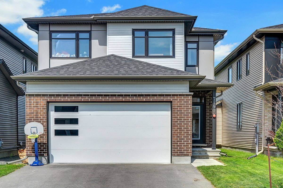 Stittsville - Munster - Richmond, ON K2S 2W7,719 Painted Sky WAY