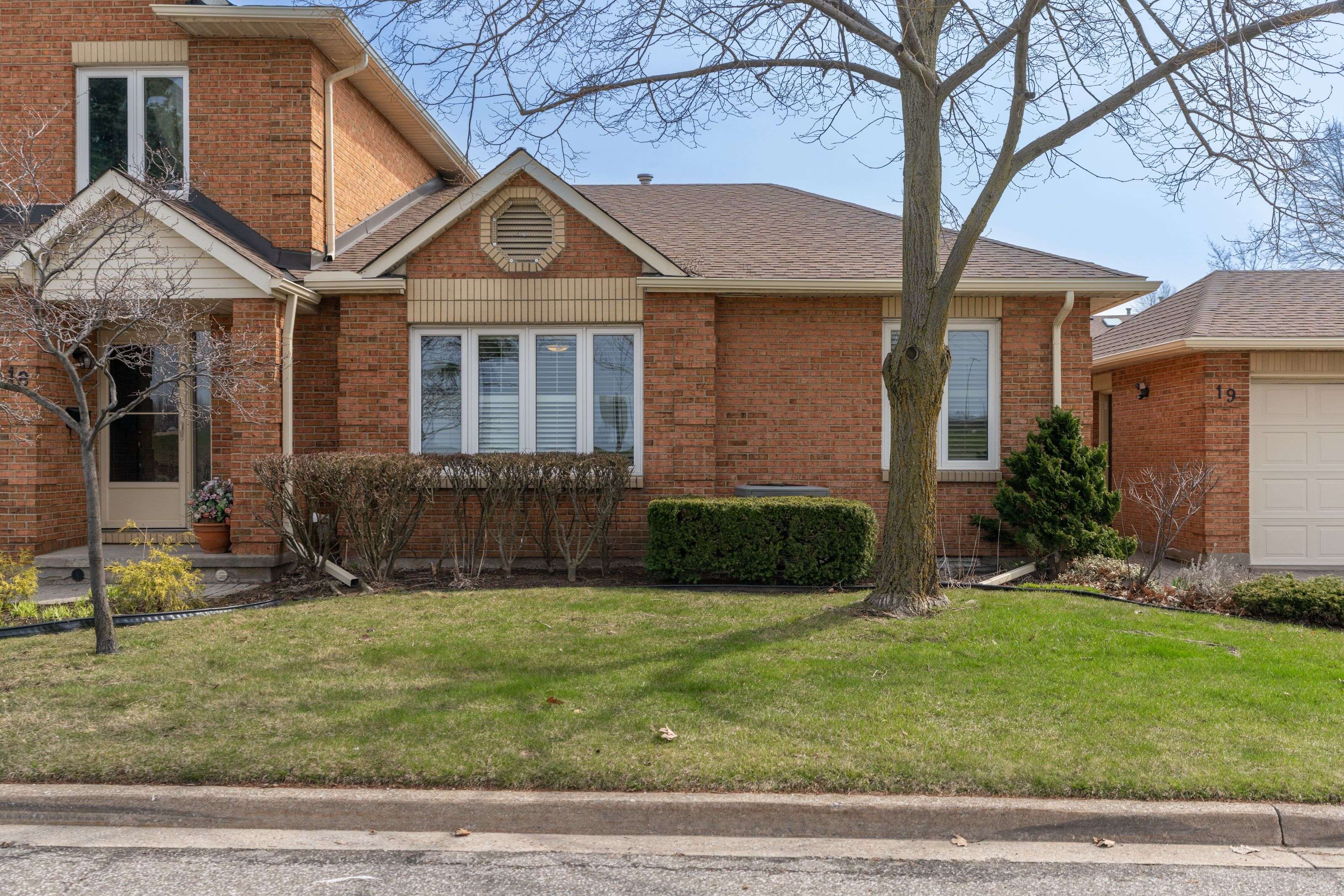 Niagara Falls, ON L2E 7H2,5150 Dorchester RD #19