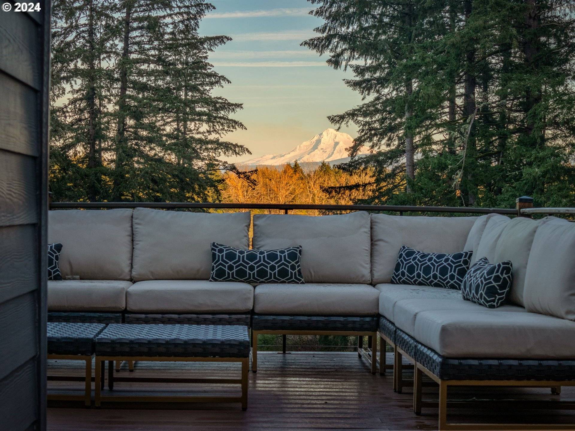 Estacada, OR 97023,21975 S WOODLAND WAY