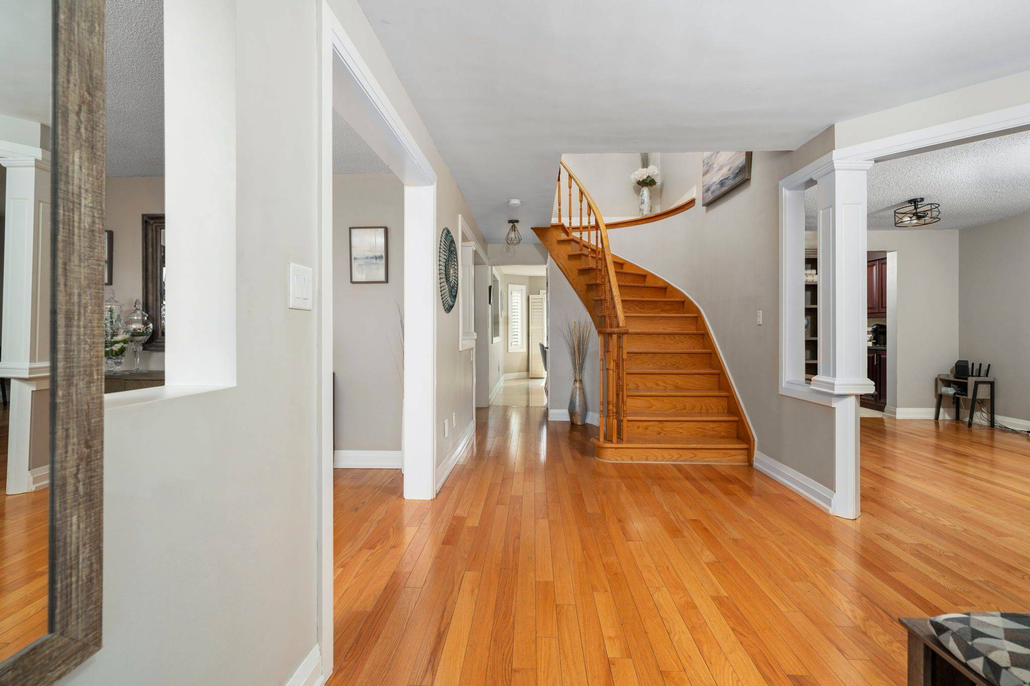 Vaughan, ON L6A 1J6,231 Ridgefield CRES