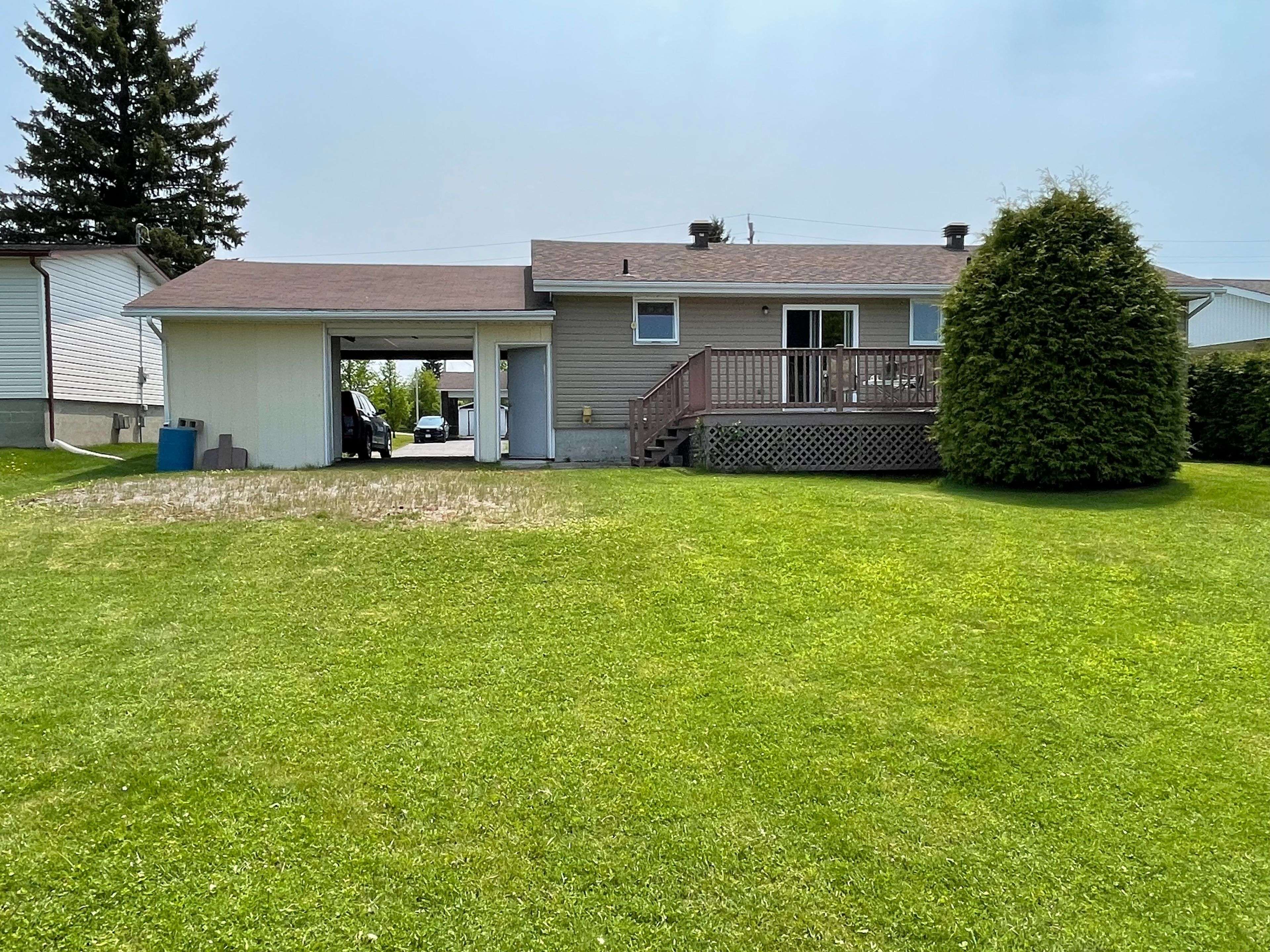 Temiskaming Shores, ON P0J 1P0,327 Crystal CRES