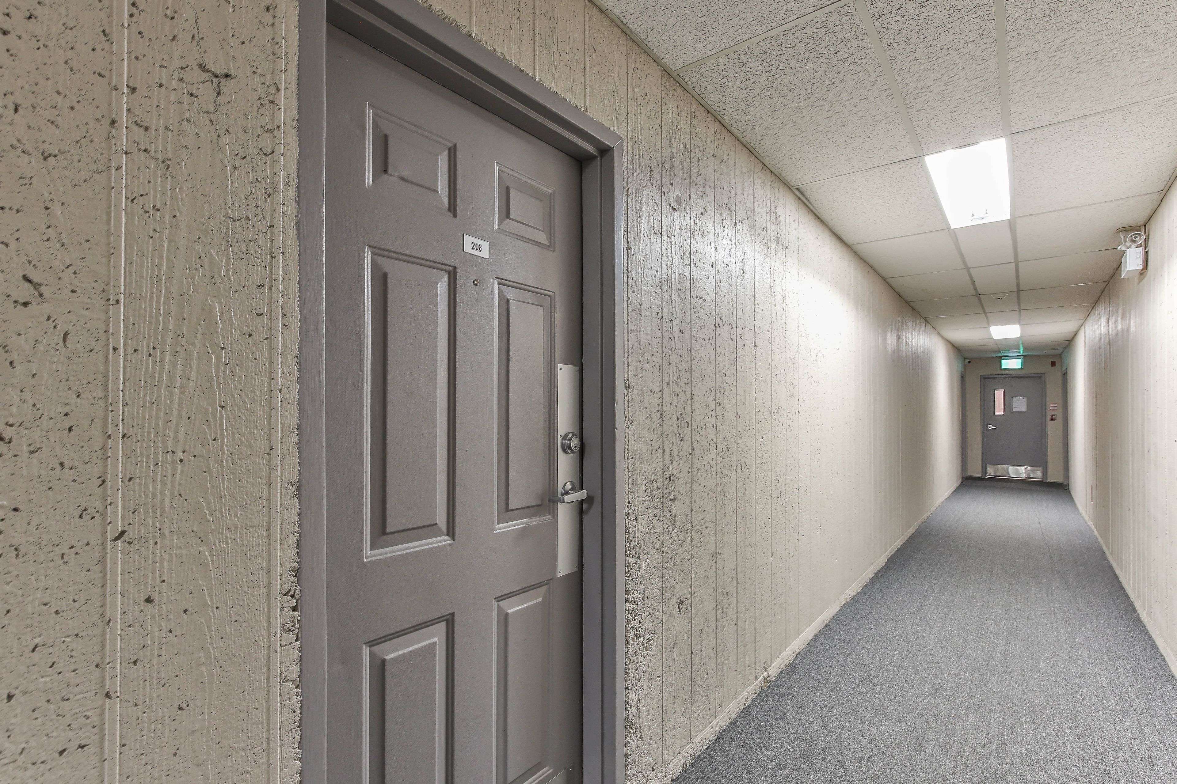 London East, ON N5V 2E6,1445 Huron ST #208