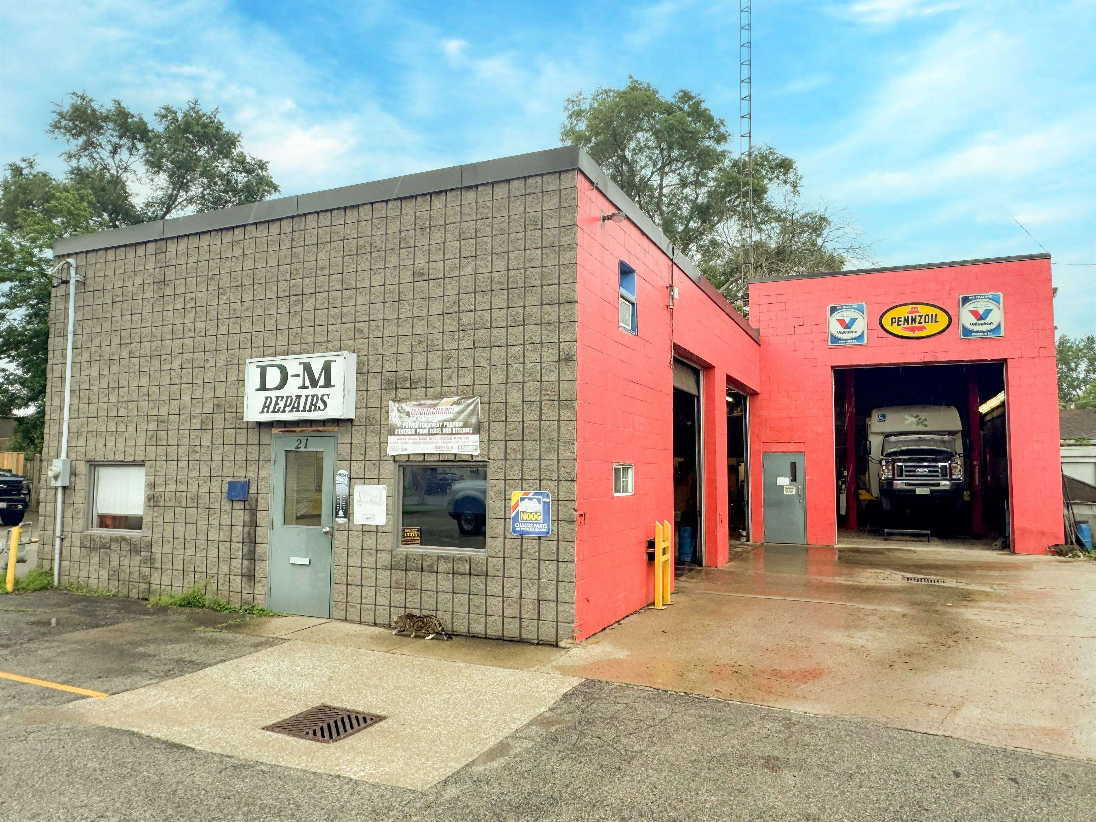 London East, ON N5W 4C1,21-25 Childers ST