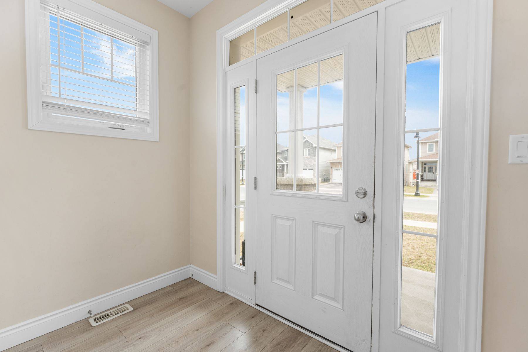 Kingston, ON K7P 0L1,229 Holden ST