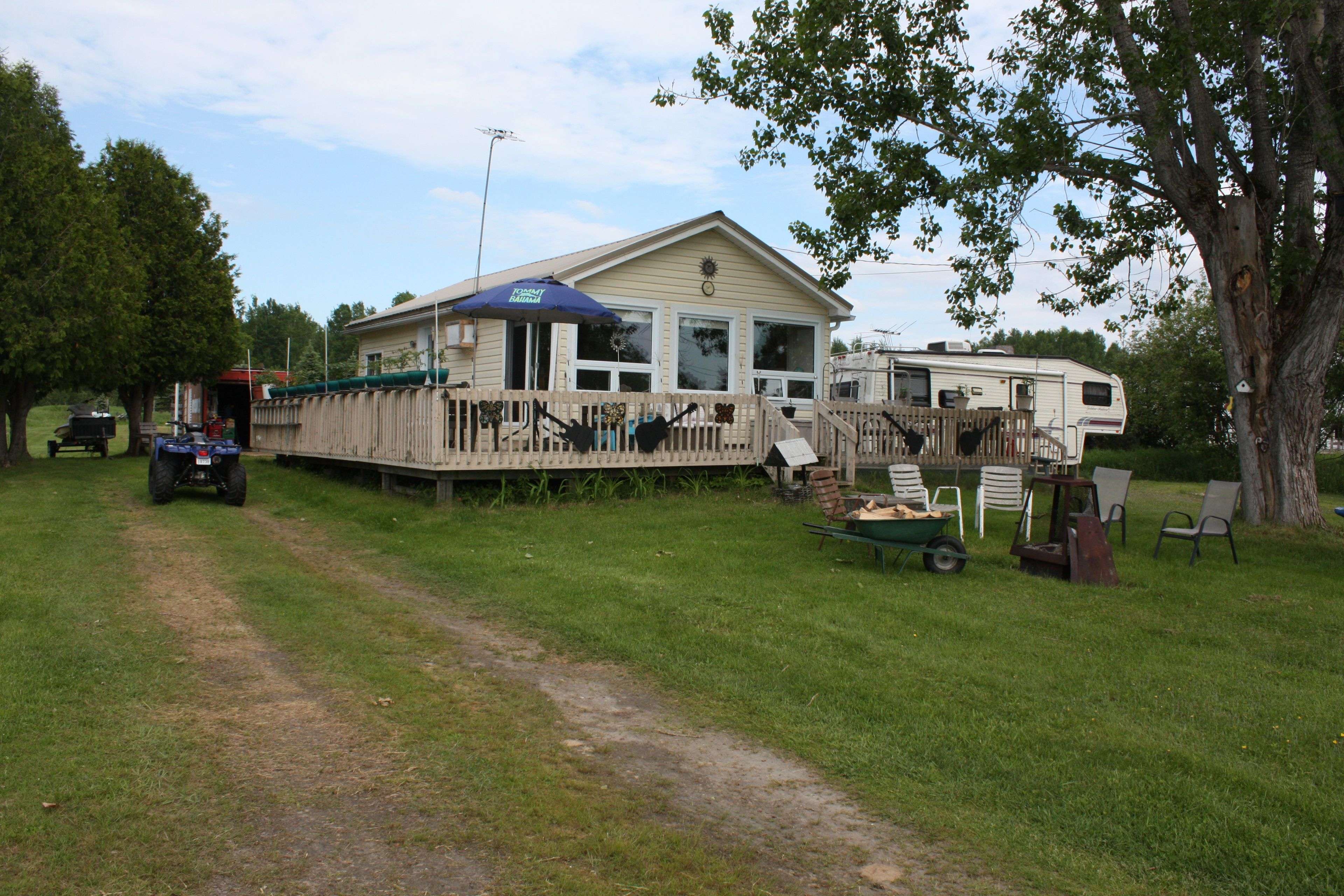 Bonfield, ON P0H 1E0,14 Lakeshore RD