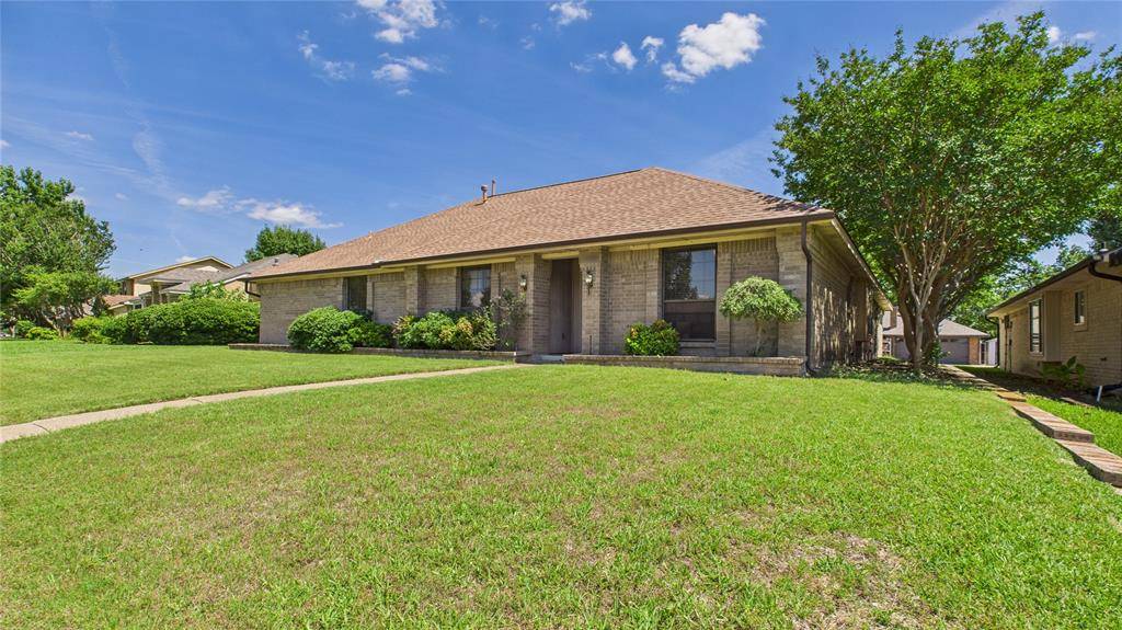 Carrollton, TX 75007,1926 Oakbluff Drive