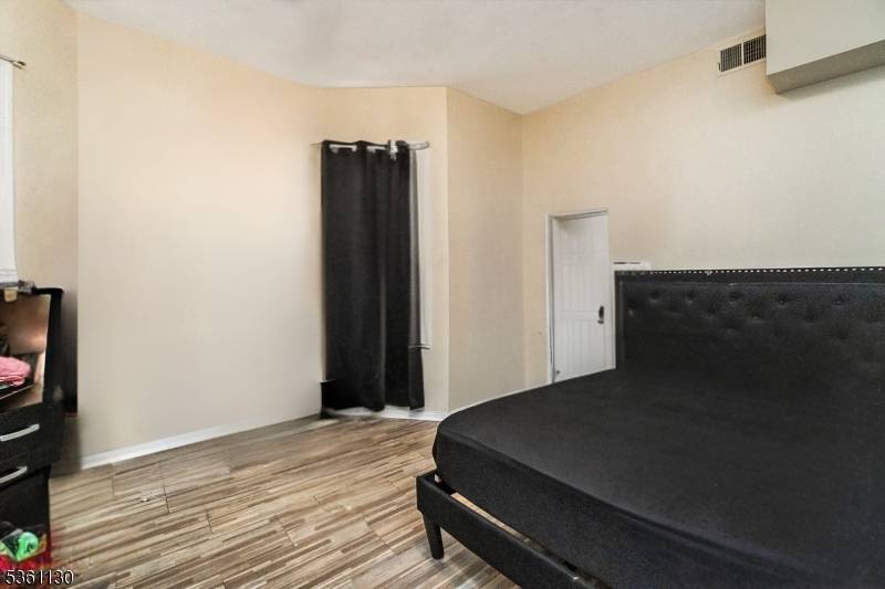 East Orange City, NJ 07017,101 Eaton Pl
