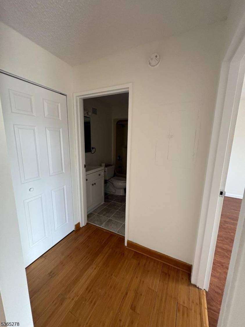 Linden City, NJ 07036,10 N Wood Ave #316