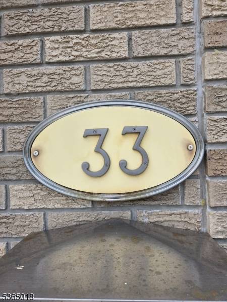 West Orange Twp., NJ 07052,33 Park Dr N #2