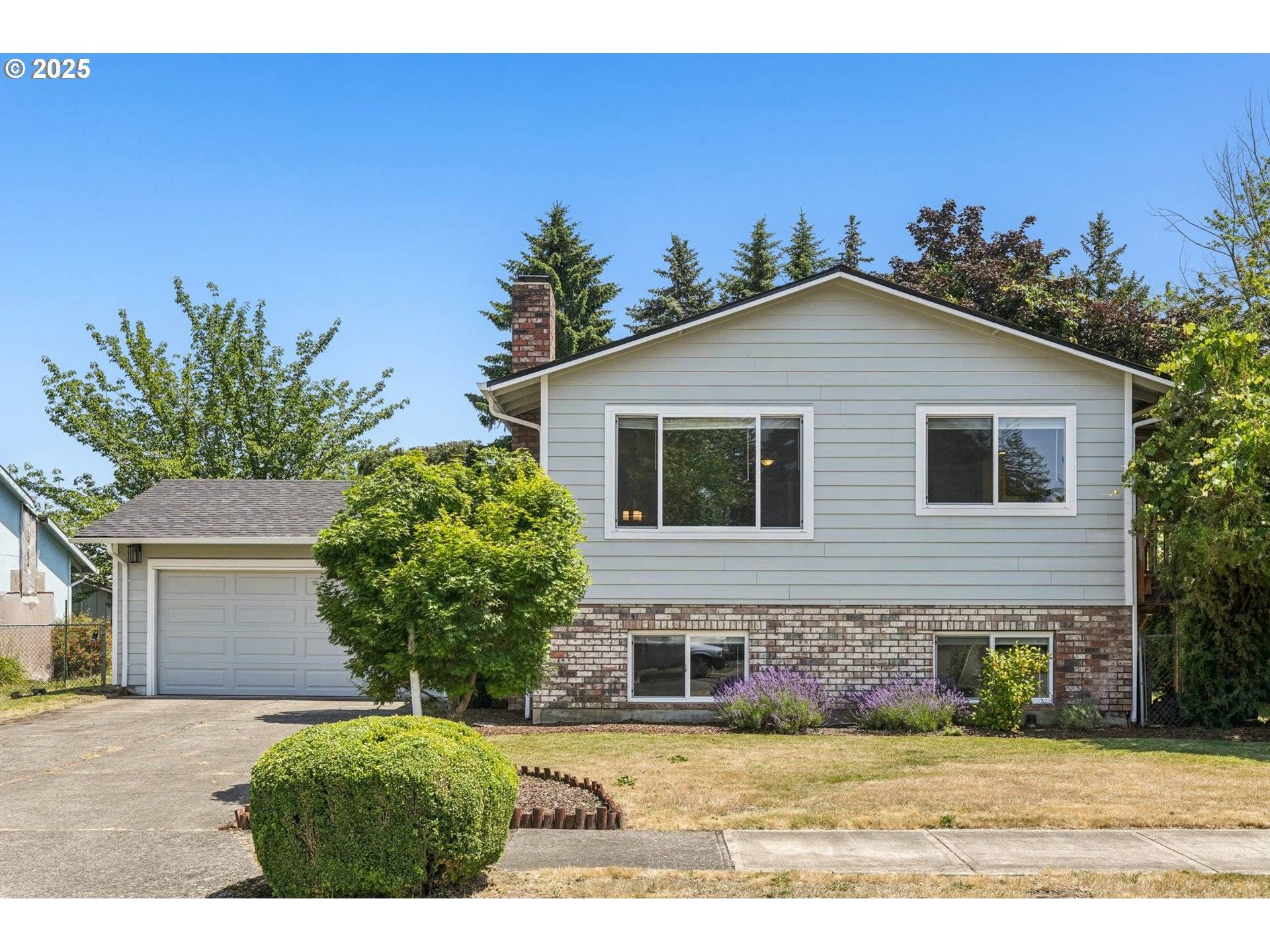Gresham, OR 97030,704 SE 207TH AVE