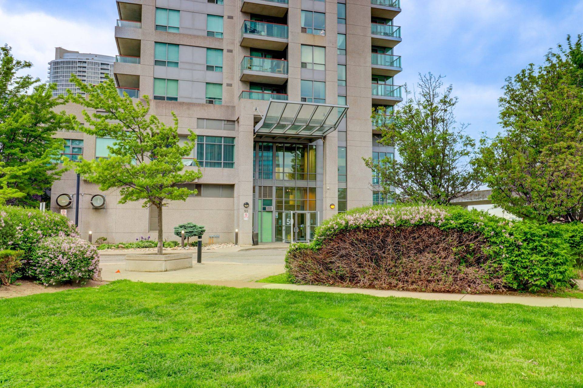 Toronto E09, ON M1P 5J4,50 Brian Harrison WAY #707