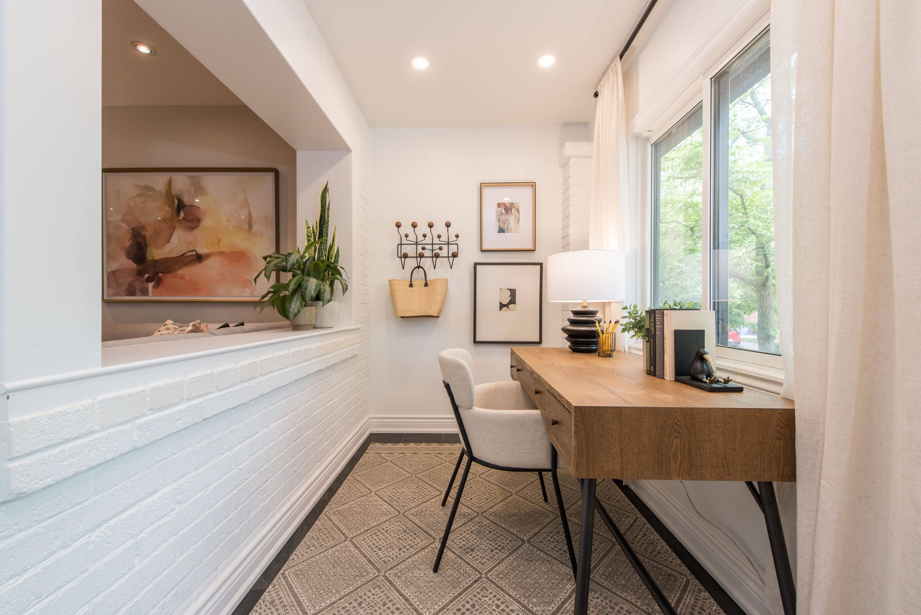 Toronto E02, ON M4C 1B5,56 Oakcrest AVE