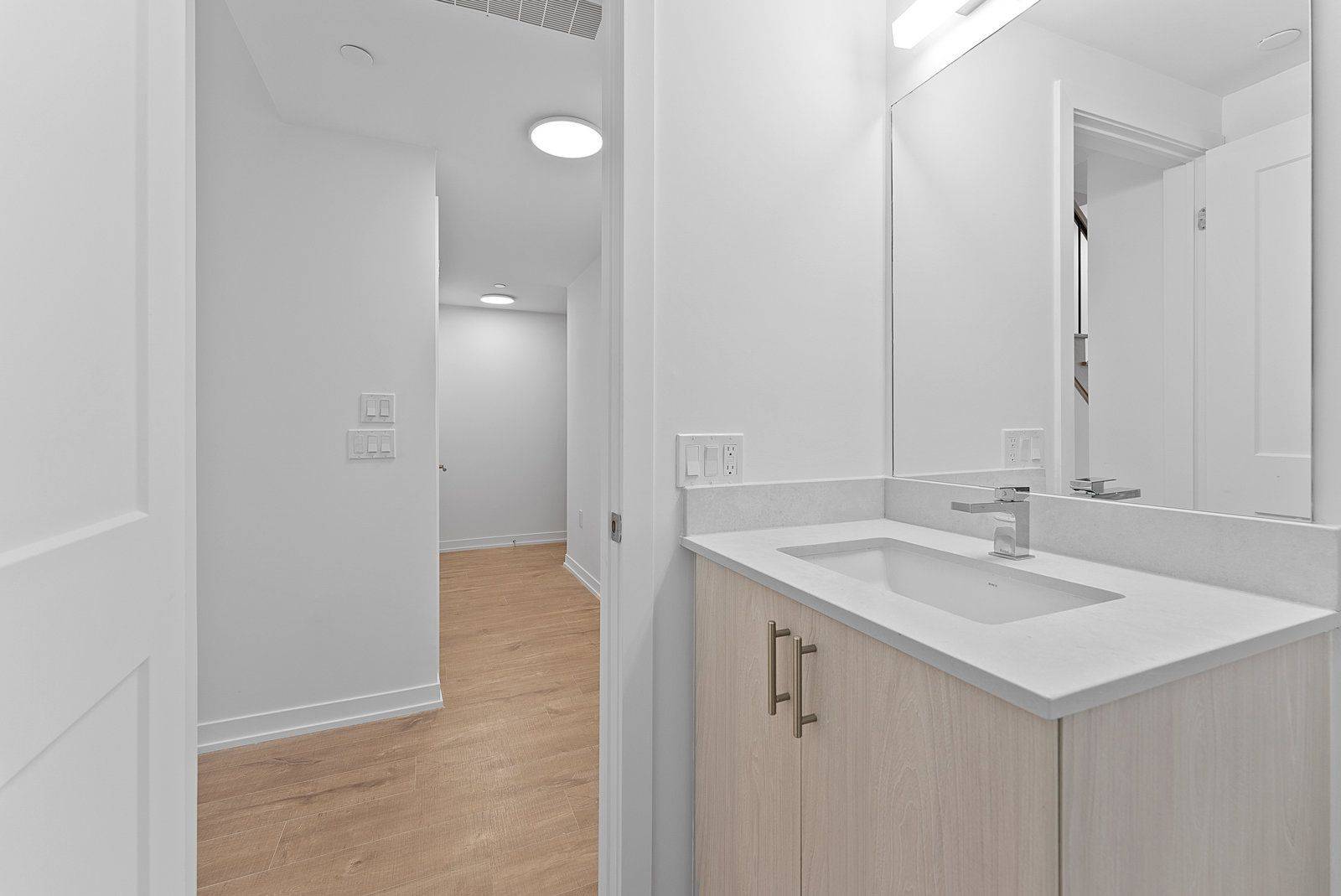 Toronto E01, ON M4M 2P5,485 Logan AVE S #310
