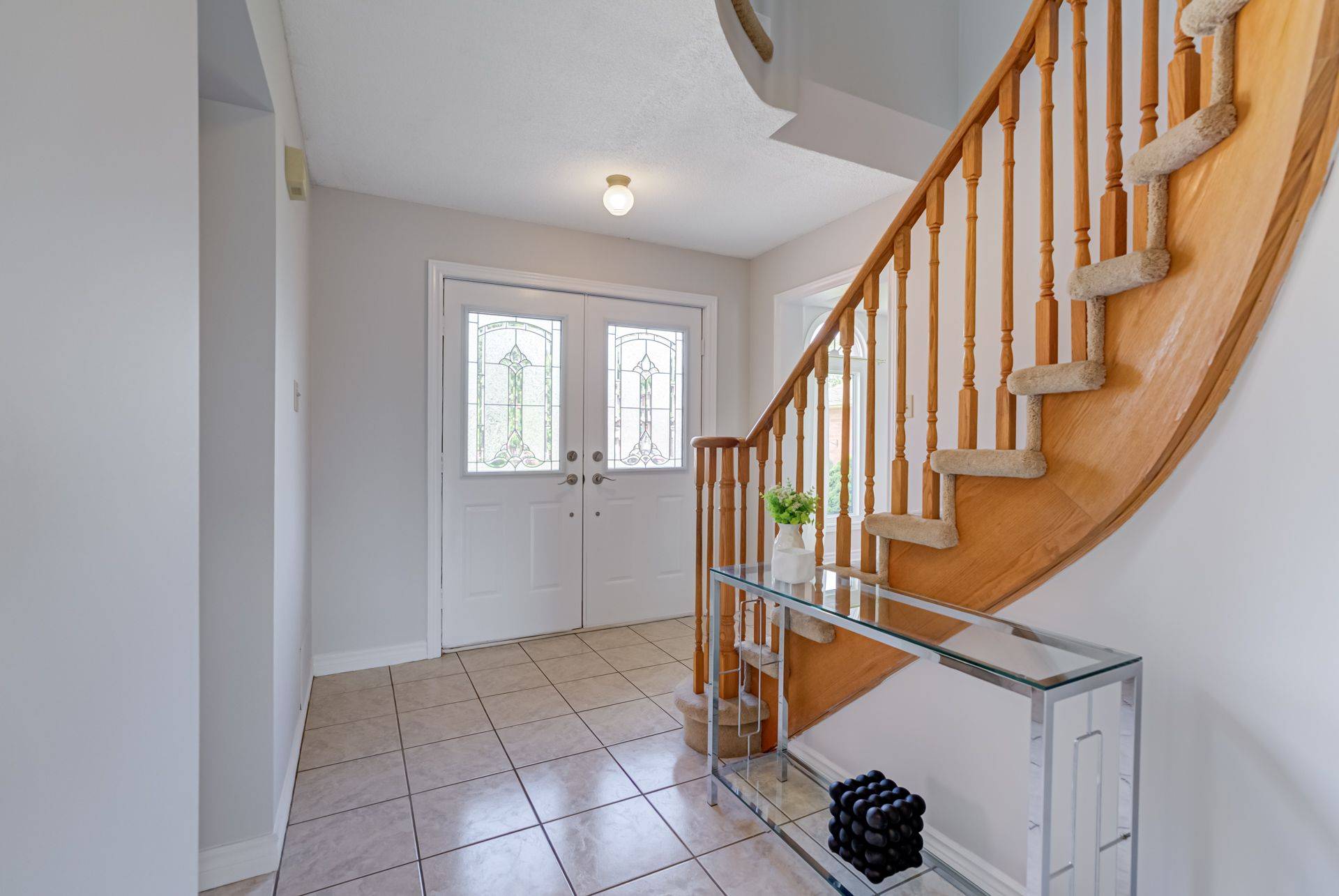 Newmarket, ON L3Y 7J6,376 Traviss DR
