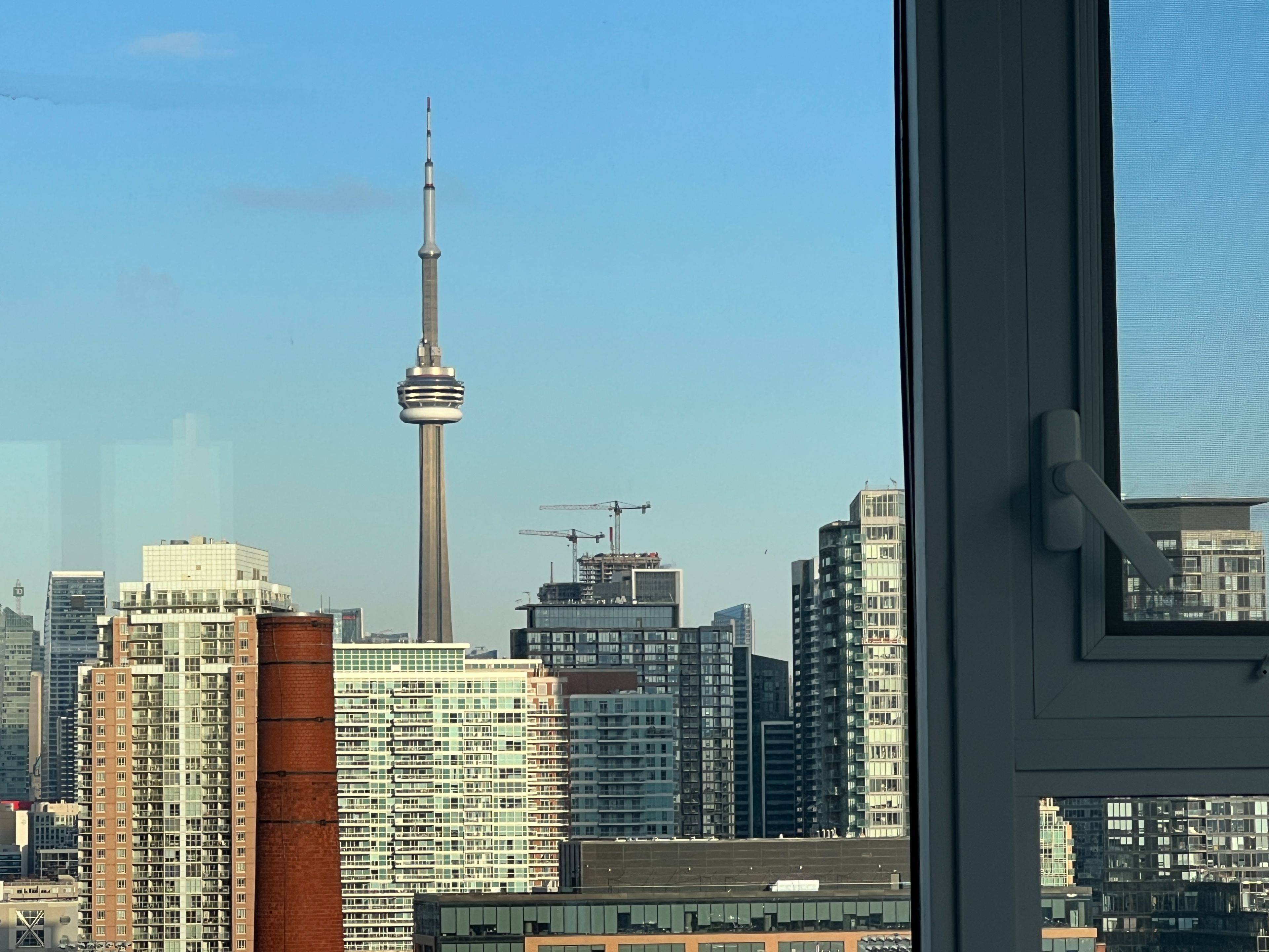 Toronto W01, ON M6K 0H8,270 Dufferin ST #1103