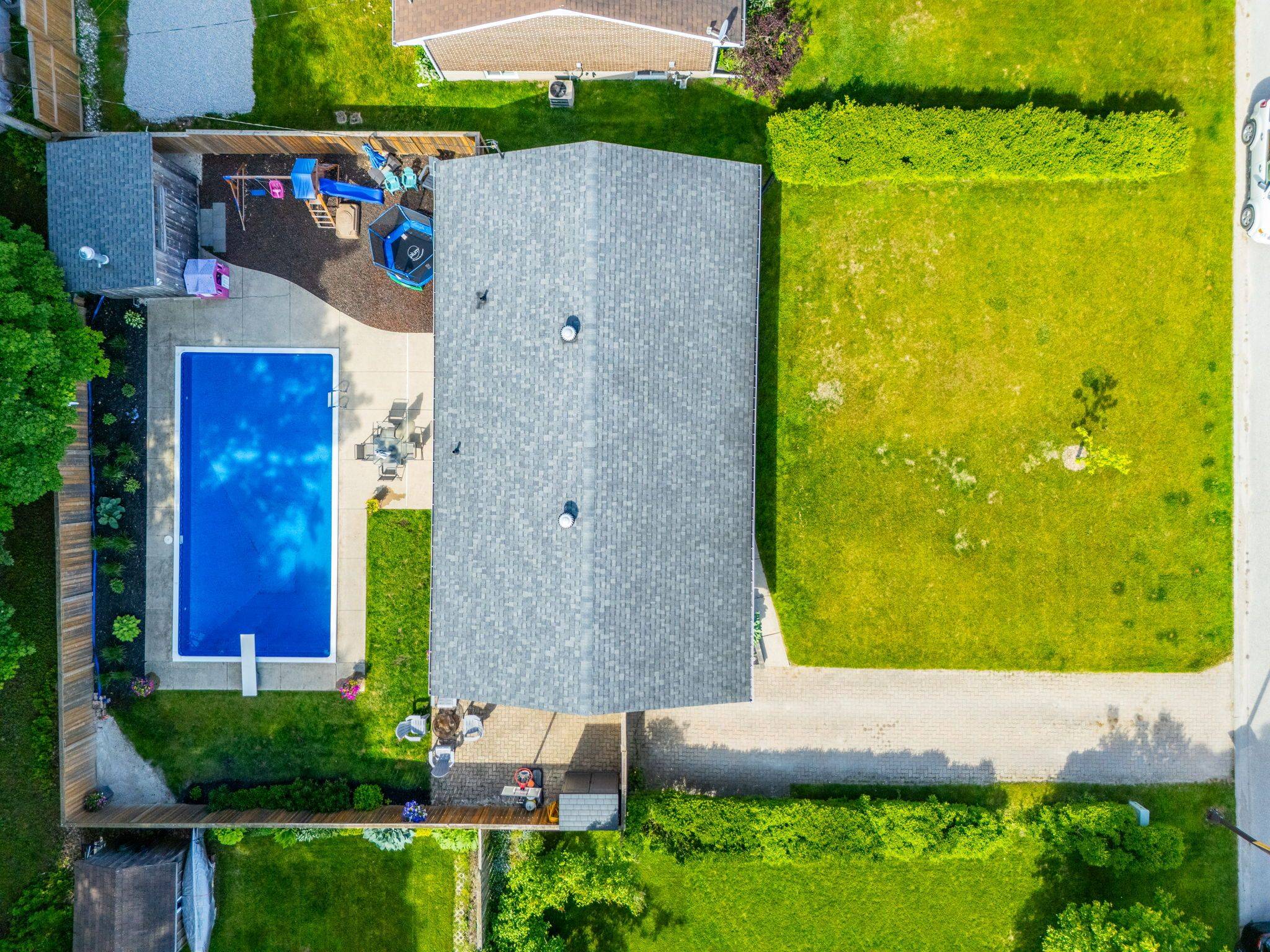 Owen Sound, ON N4K 3L2,583 6th ST W