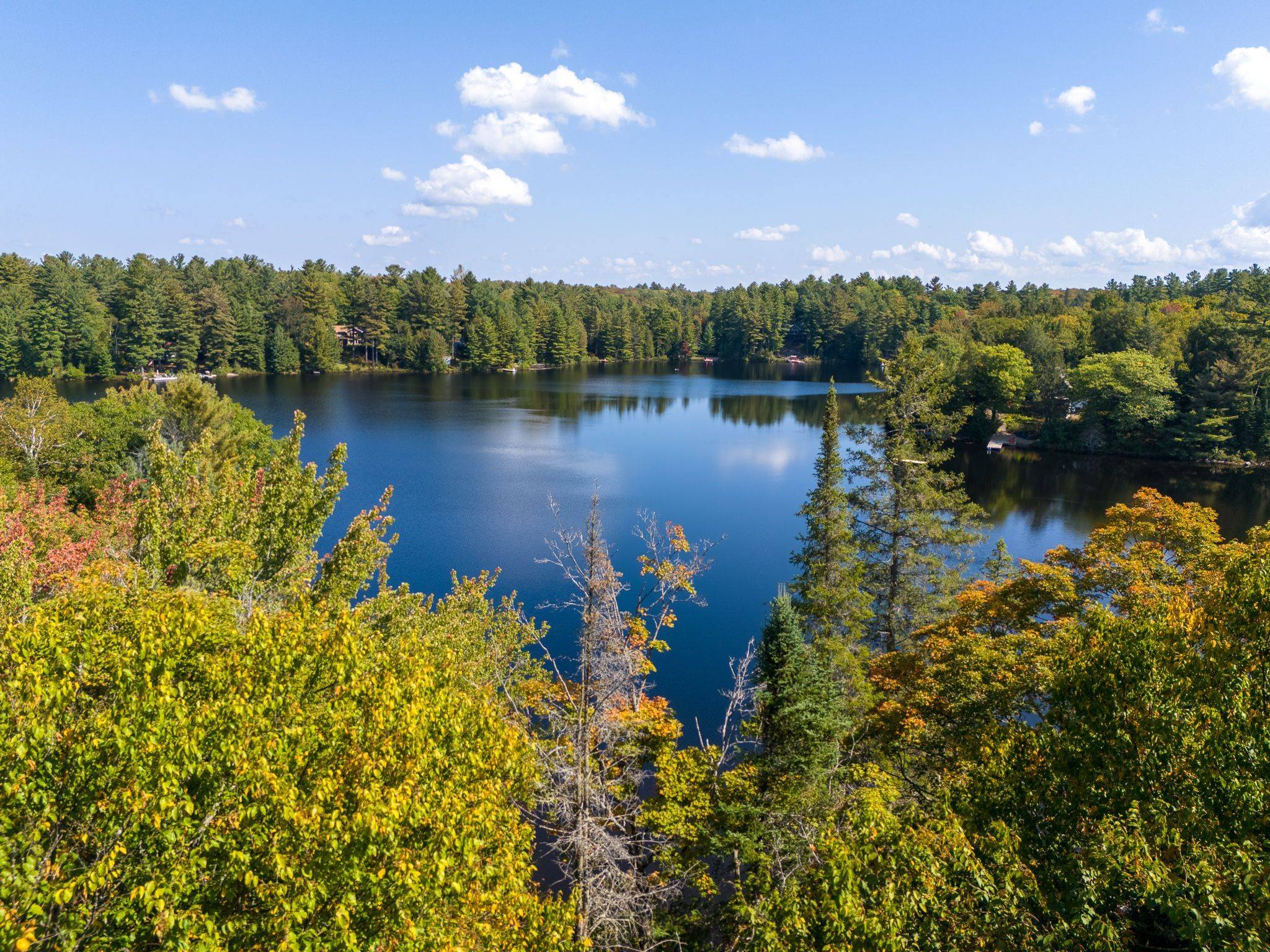 Huntsville, ON P1H 2J3,437 OTTER LAKE RD