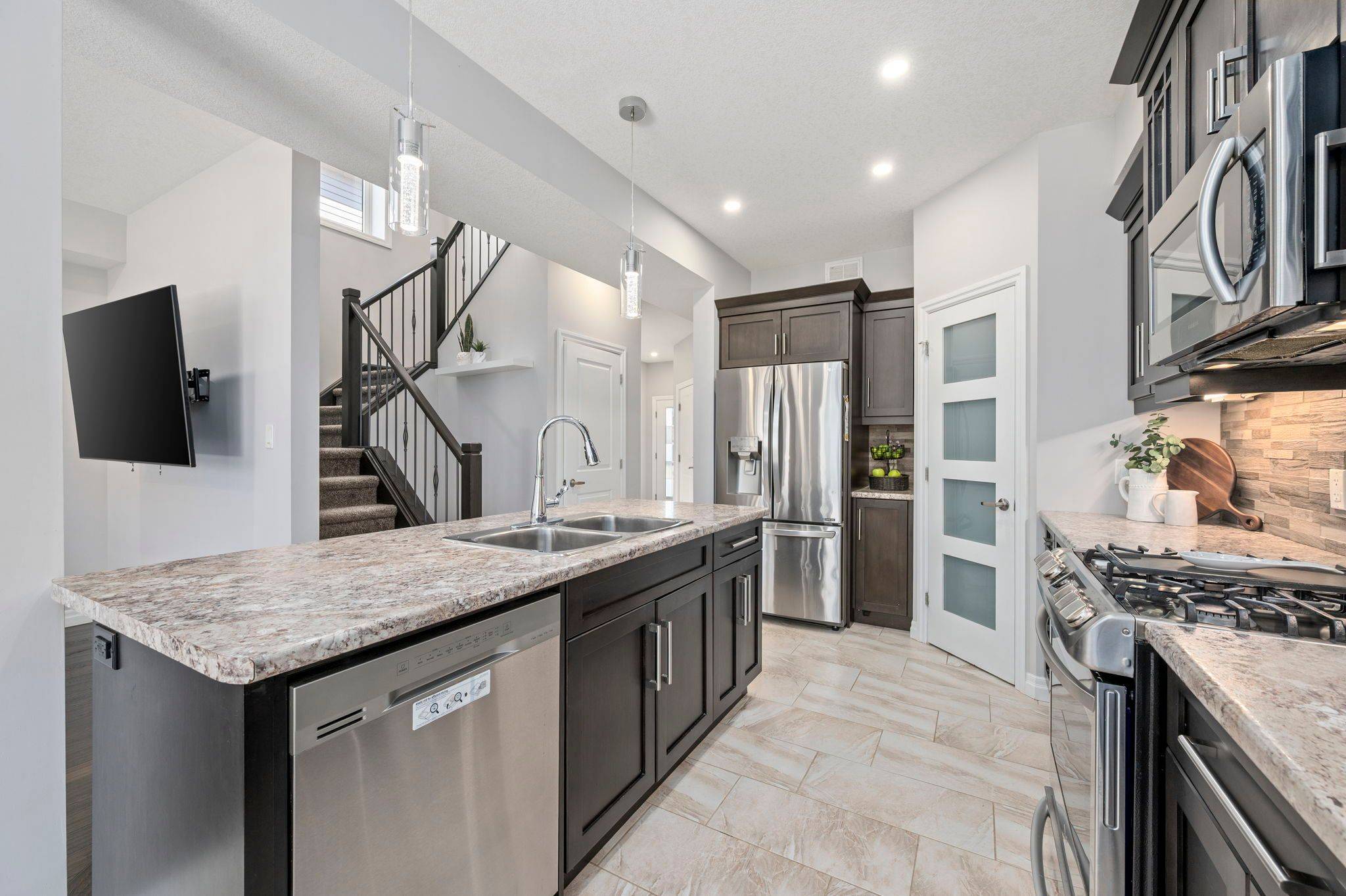 London North, ON N6G 5B1,587 Freeport ST