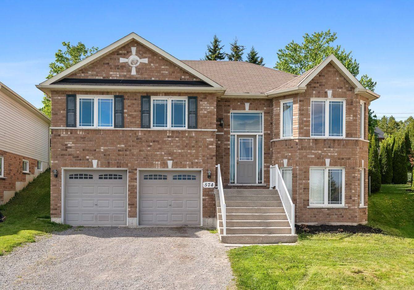 Peterborough West, ON K9K 2S2,574 Clancy CRES