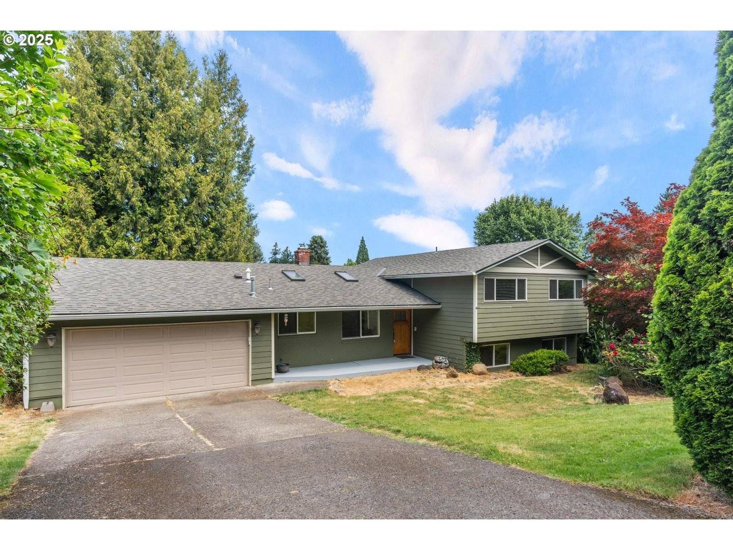 Milwaukie, OR 97267,7631 SE STRAWBERRY LN