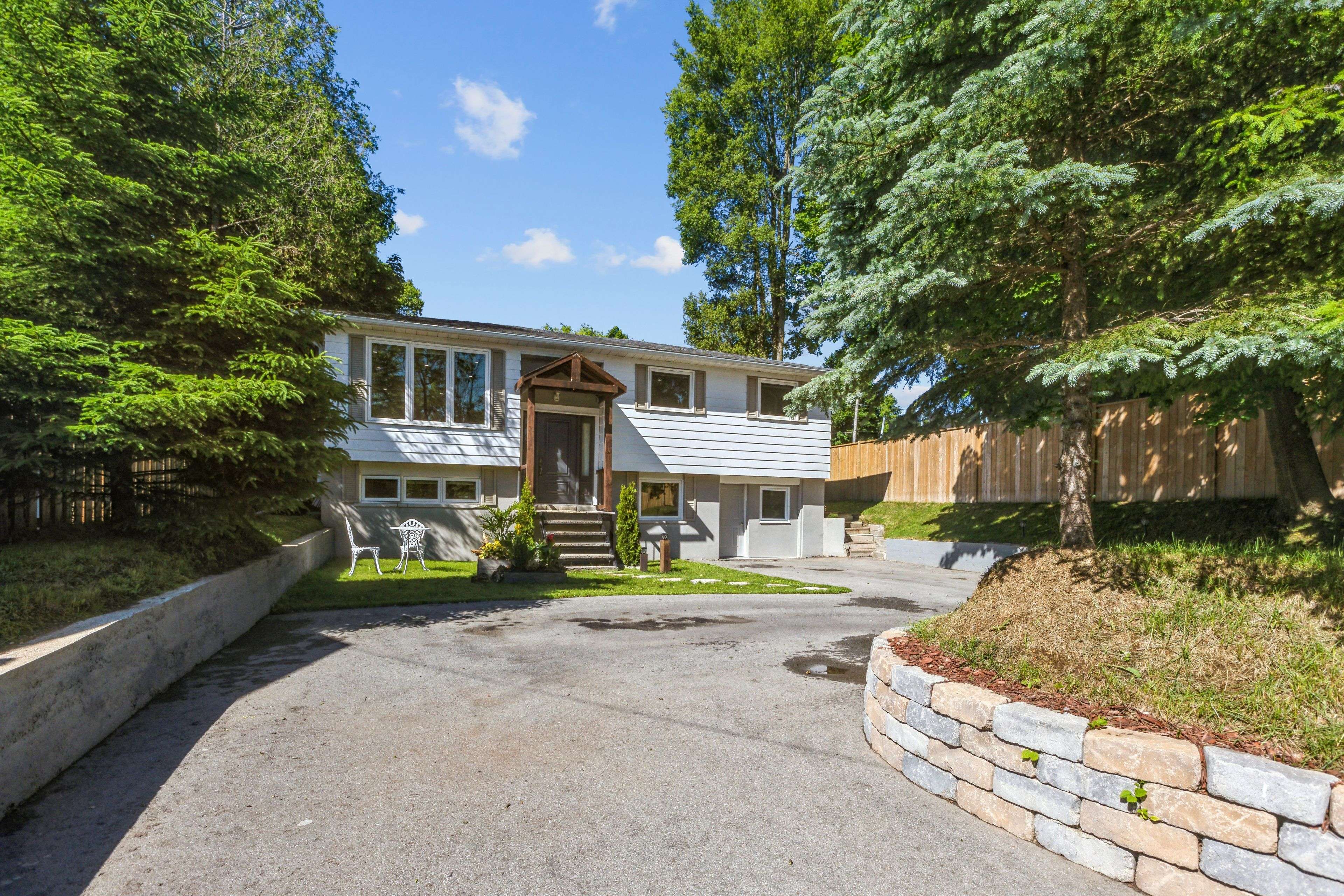 Orangeville, ON L9W 2S3,50 Bythia ST