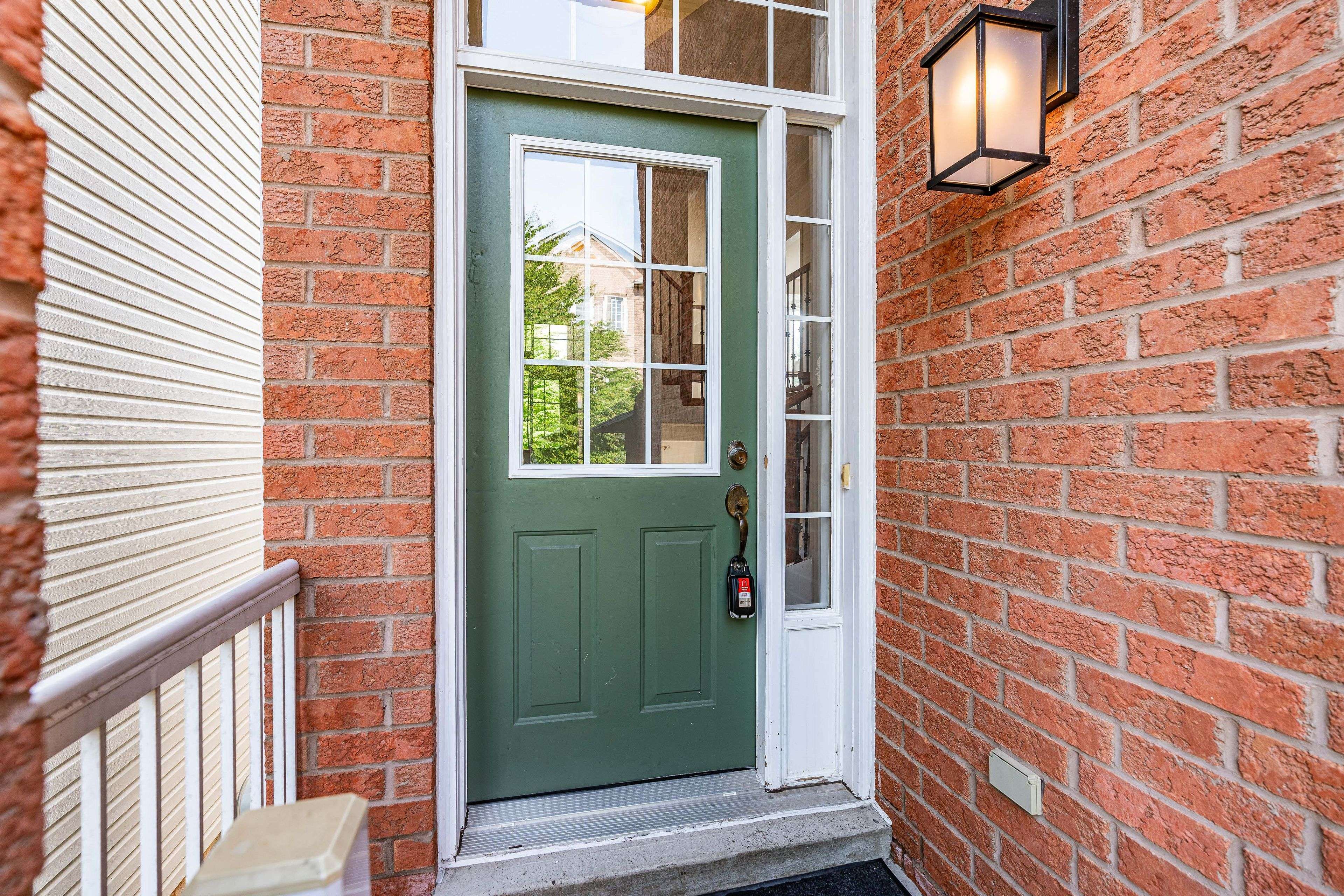 Burlington, ON L7L 7H5,5090 Fairview ST #20