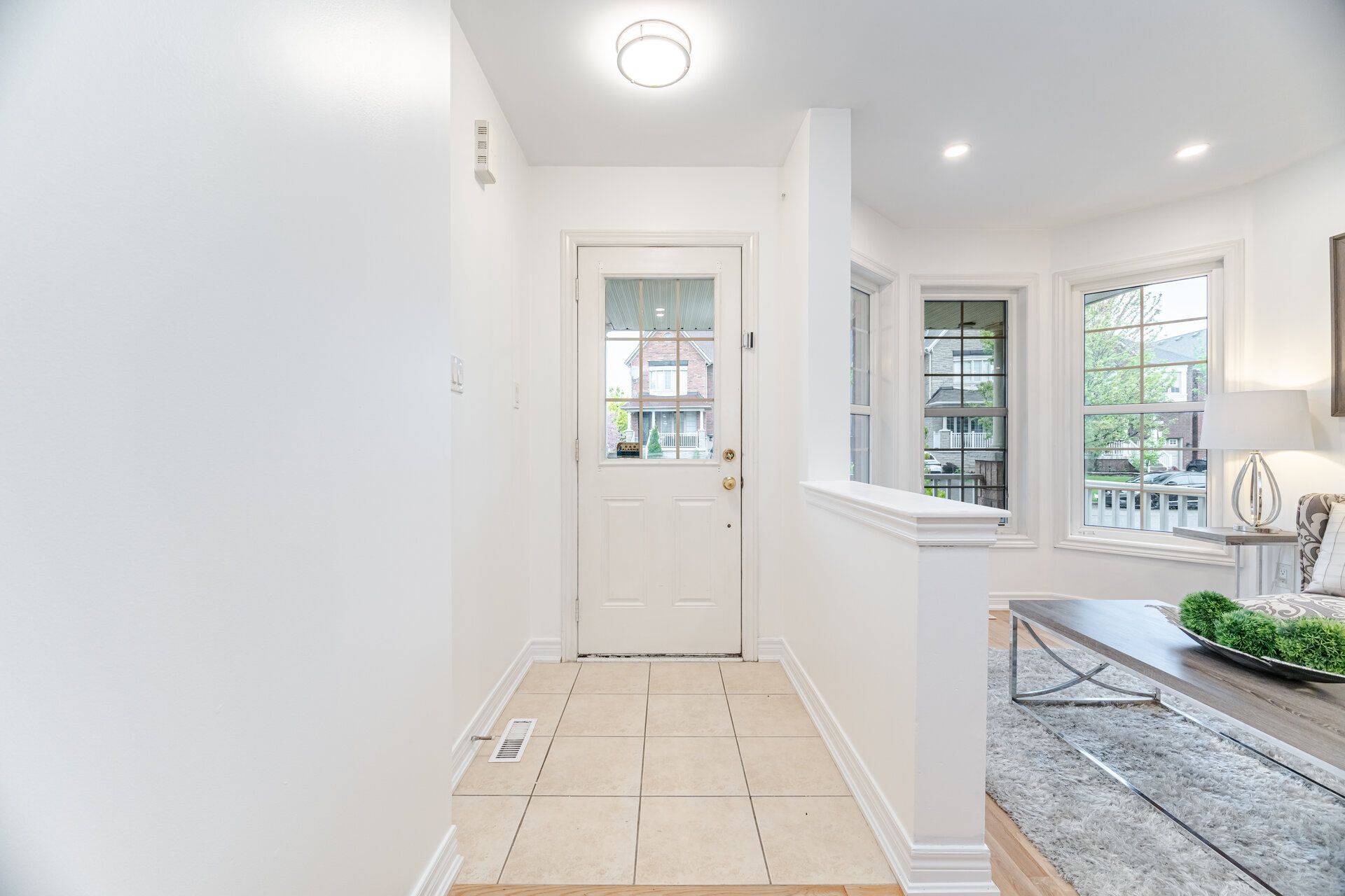 Milton, ON L9T 7A7,238 Giddings CRES