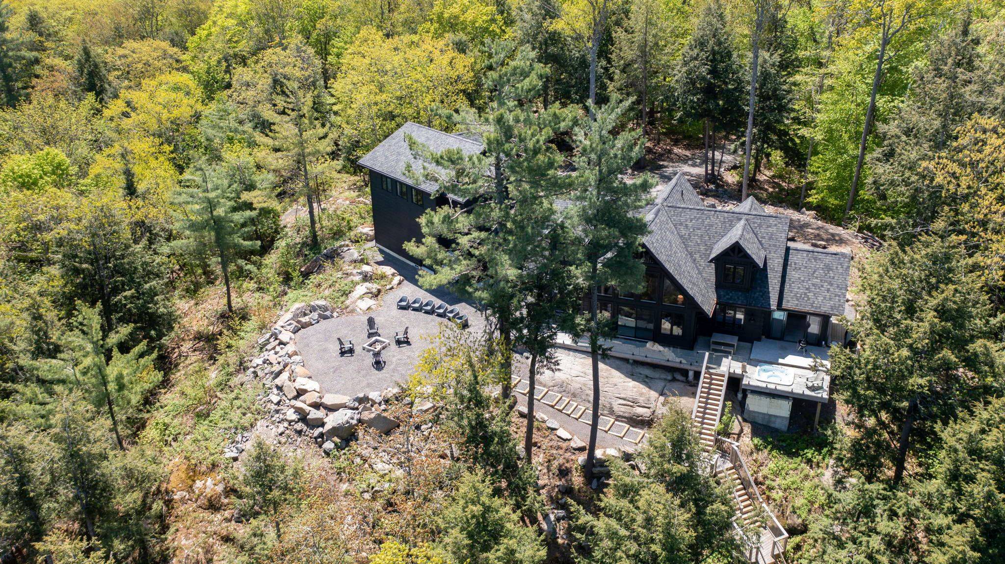 Muskoka Lakes, ON P0B 1J0,1211 Foreman RD #44