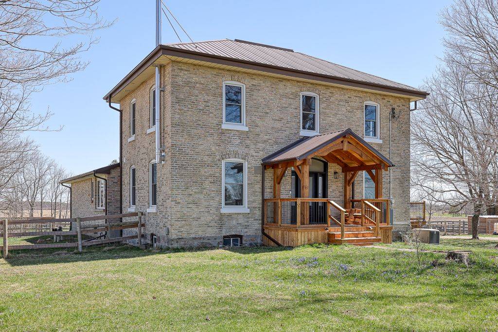 Thames Centre, ON N0L 1V0,3892 Lewis RD
