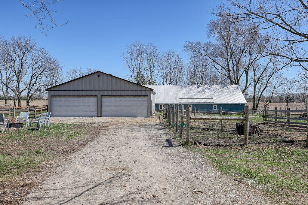 Thames Centre, ON N0L 1V0,3892 Lewis RD